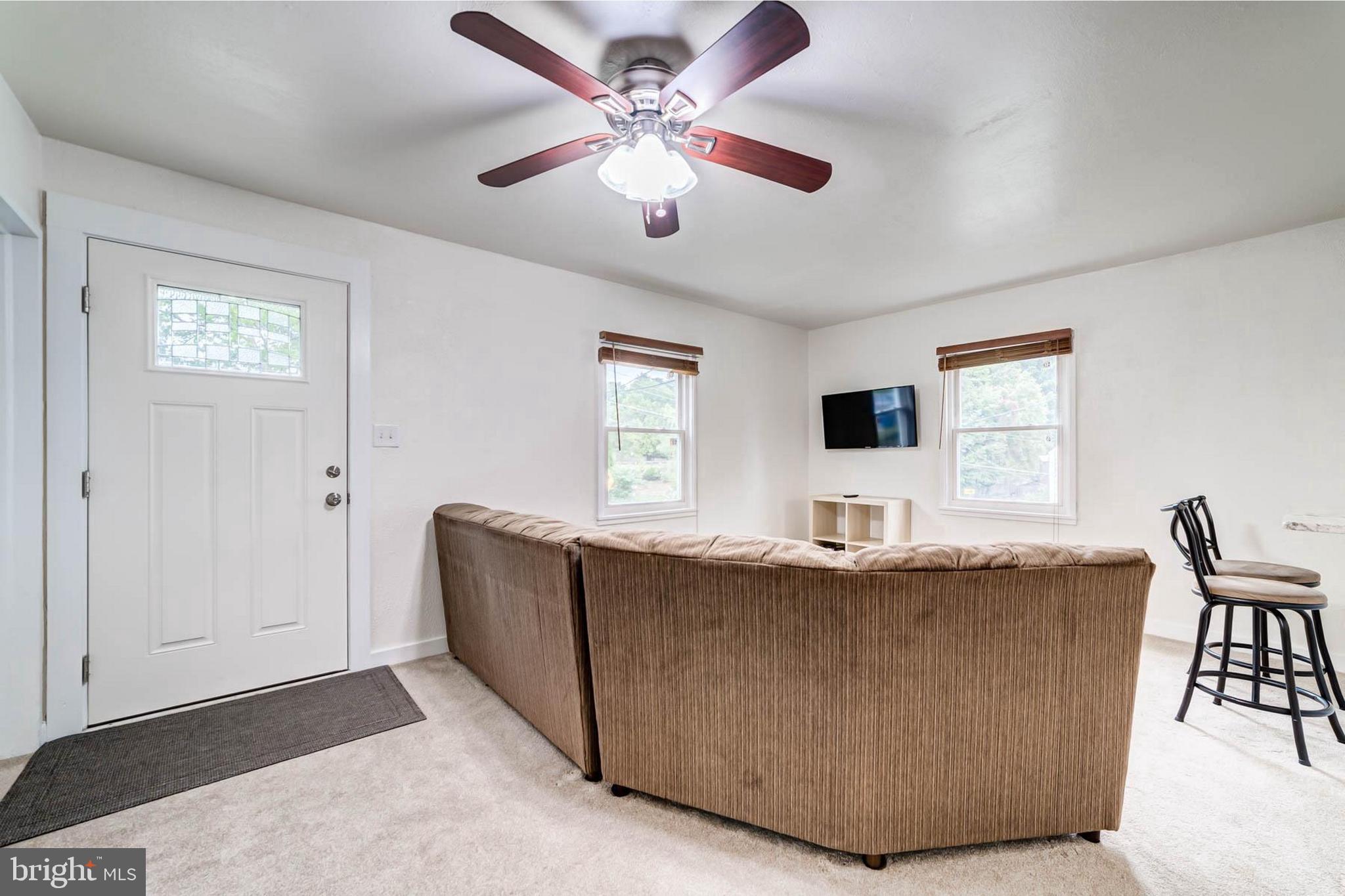 2425 FORT DRIVE