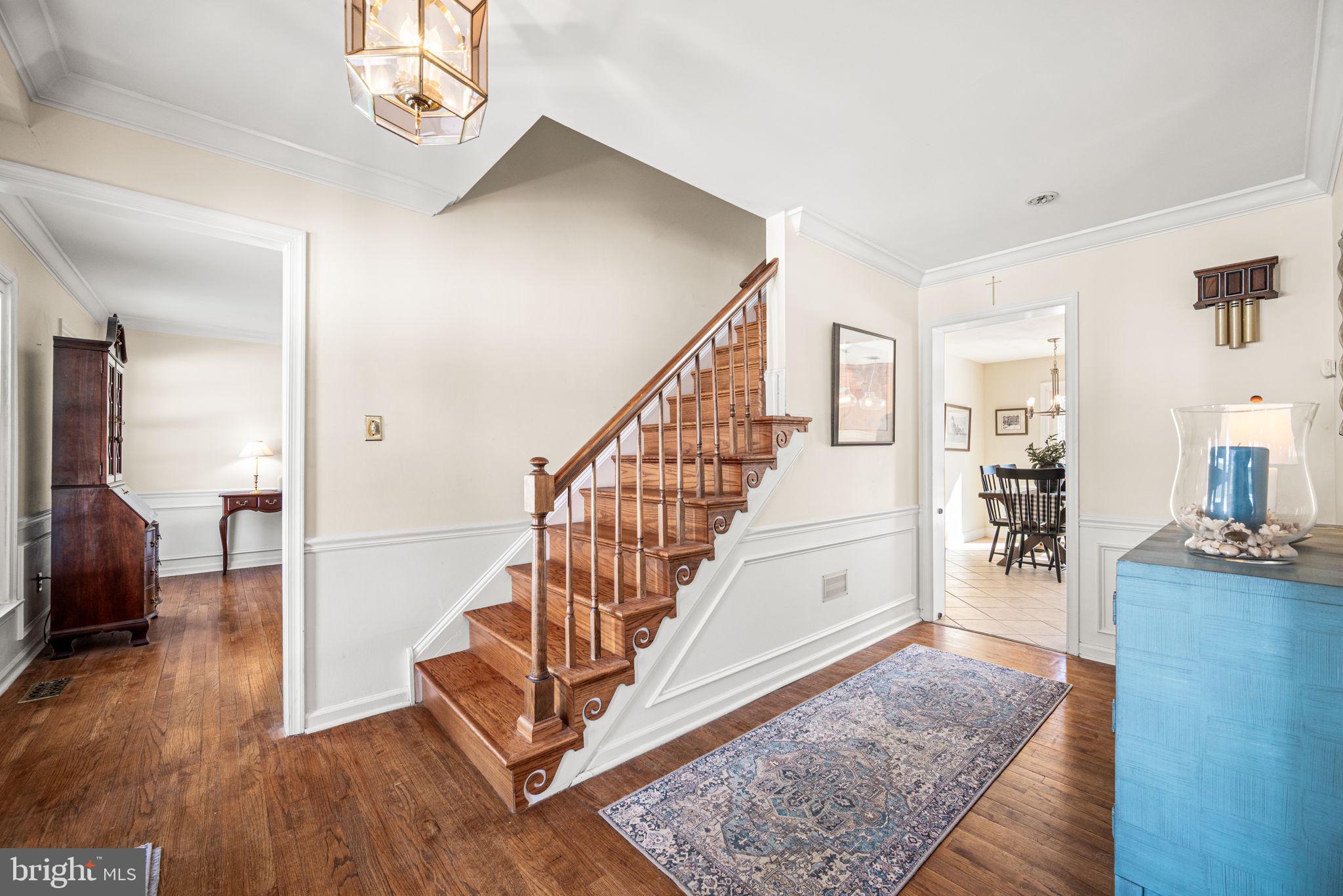 LONGVIEW LANE - Residential