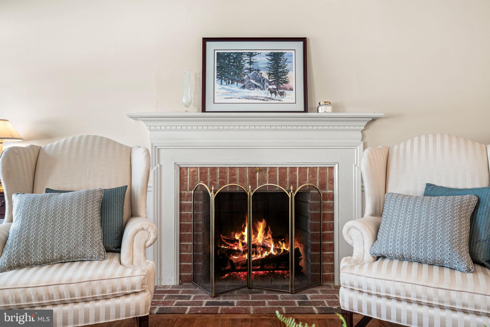 LONGVIEW LANE - Residential