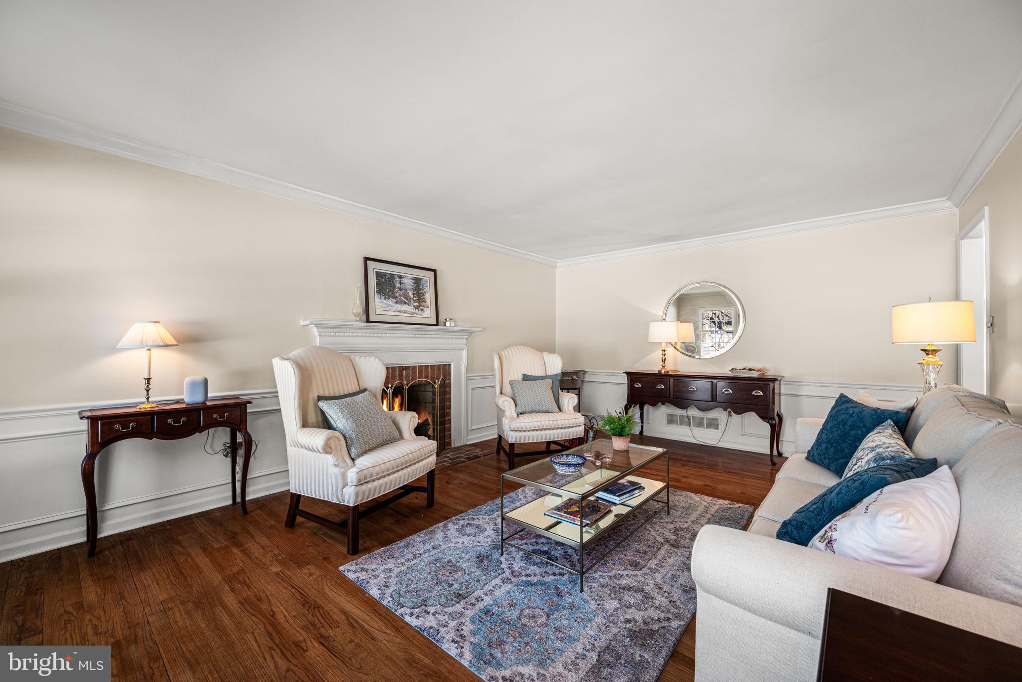 LONGVIEW LANE - Residential