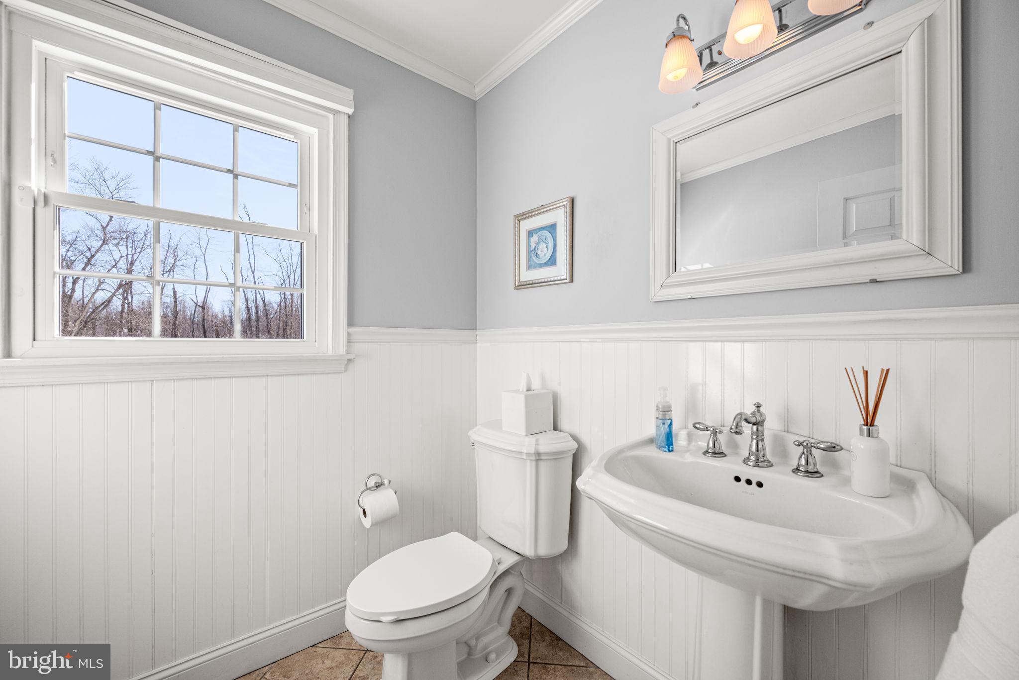 LONGVIEW LANE - Residential