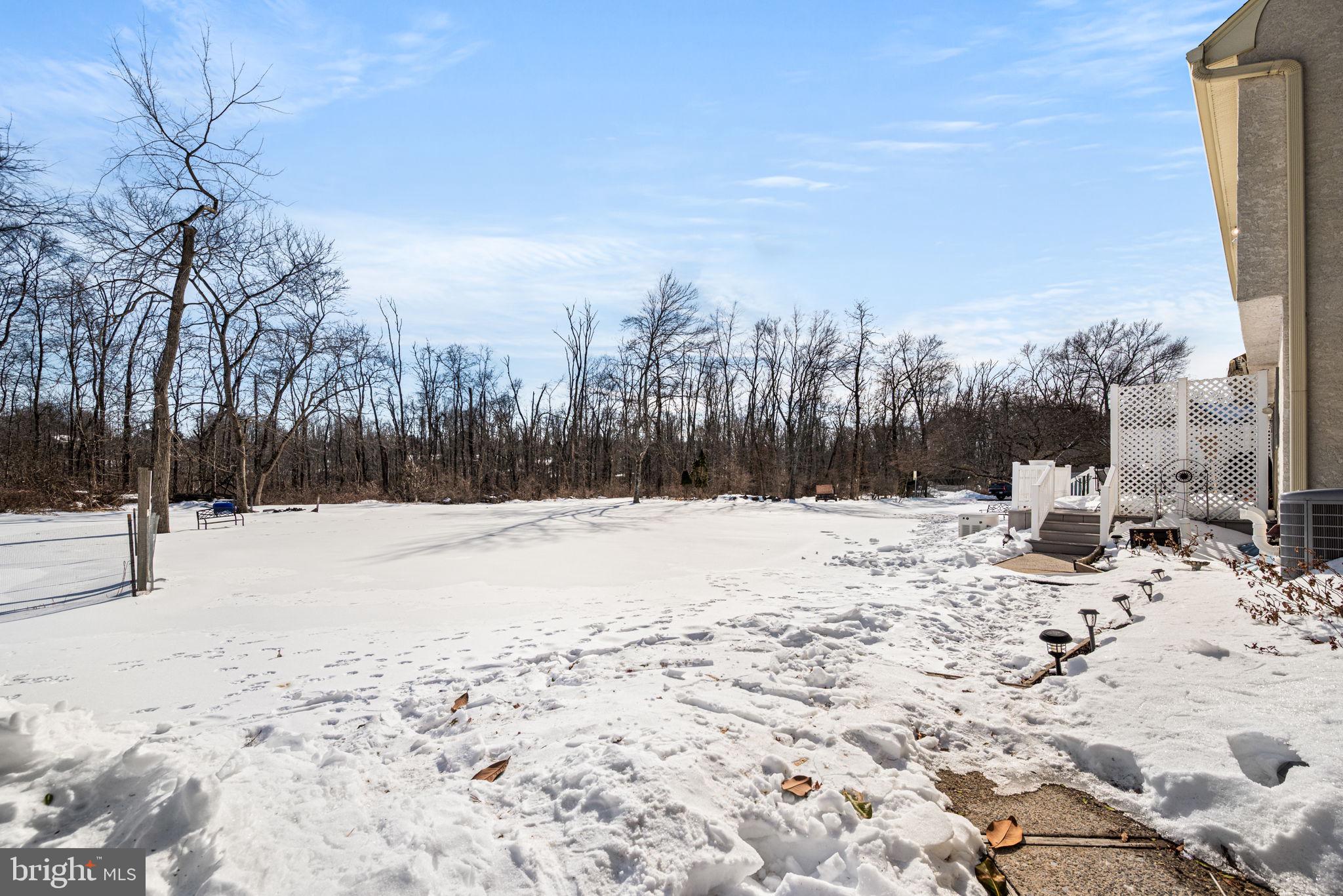 LONGVIEW LANE - Residential