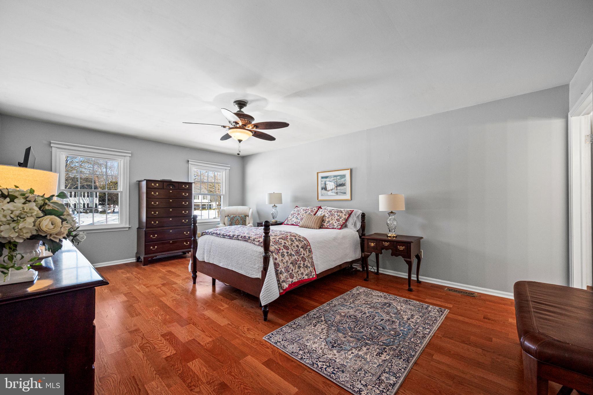 LONGVIEW LANE - Residential