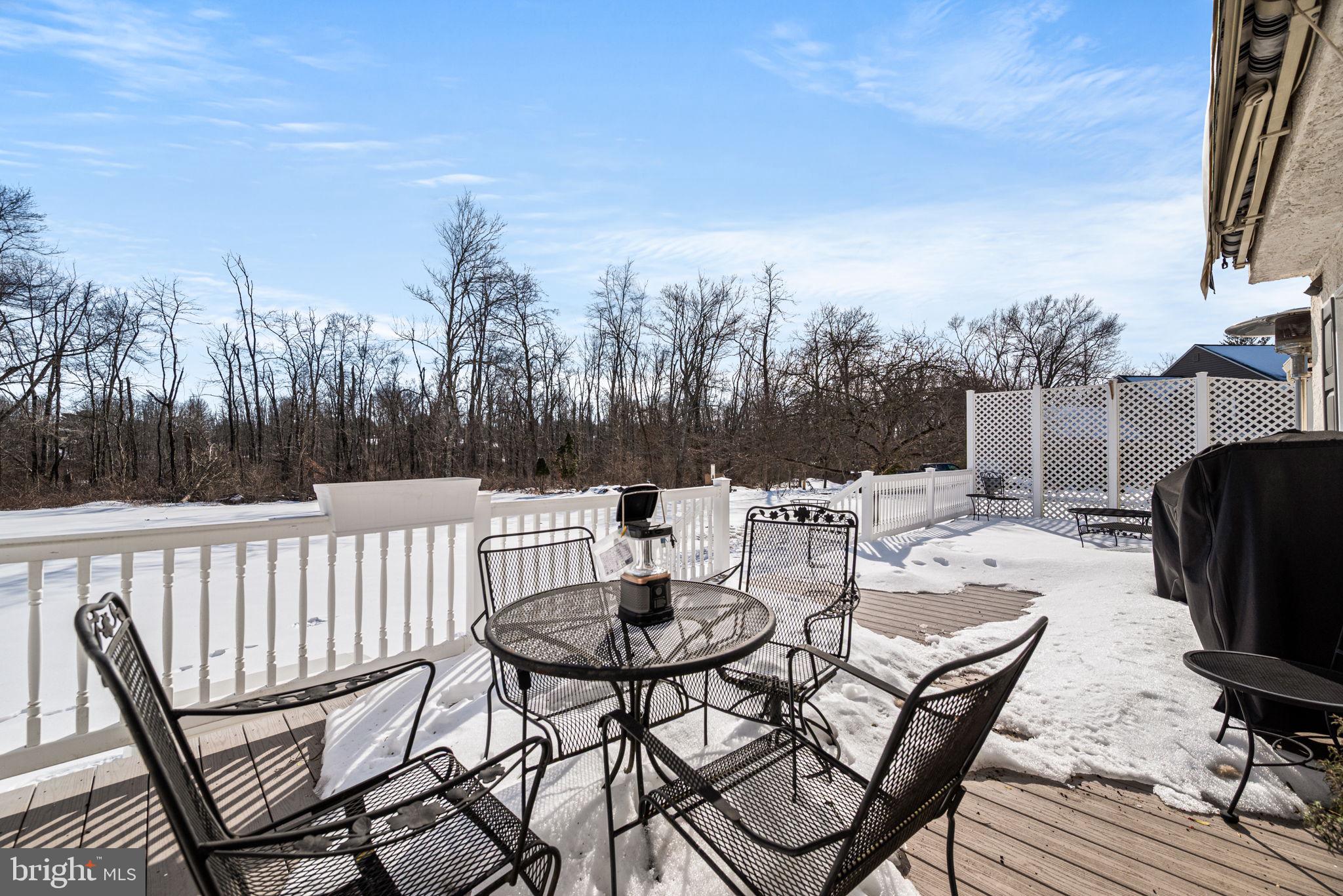 LONGVIEW LANE - Residential