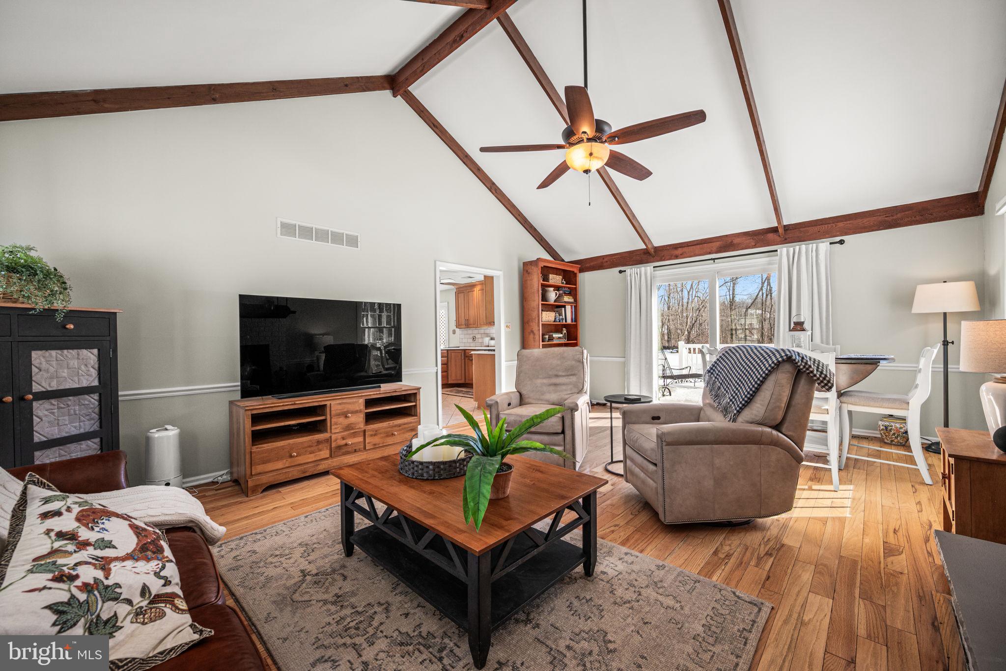 LONGVIEW LANE - Residential