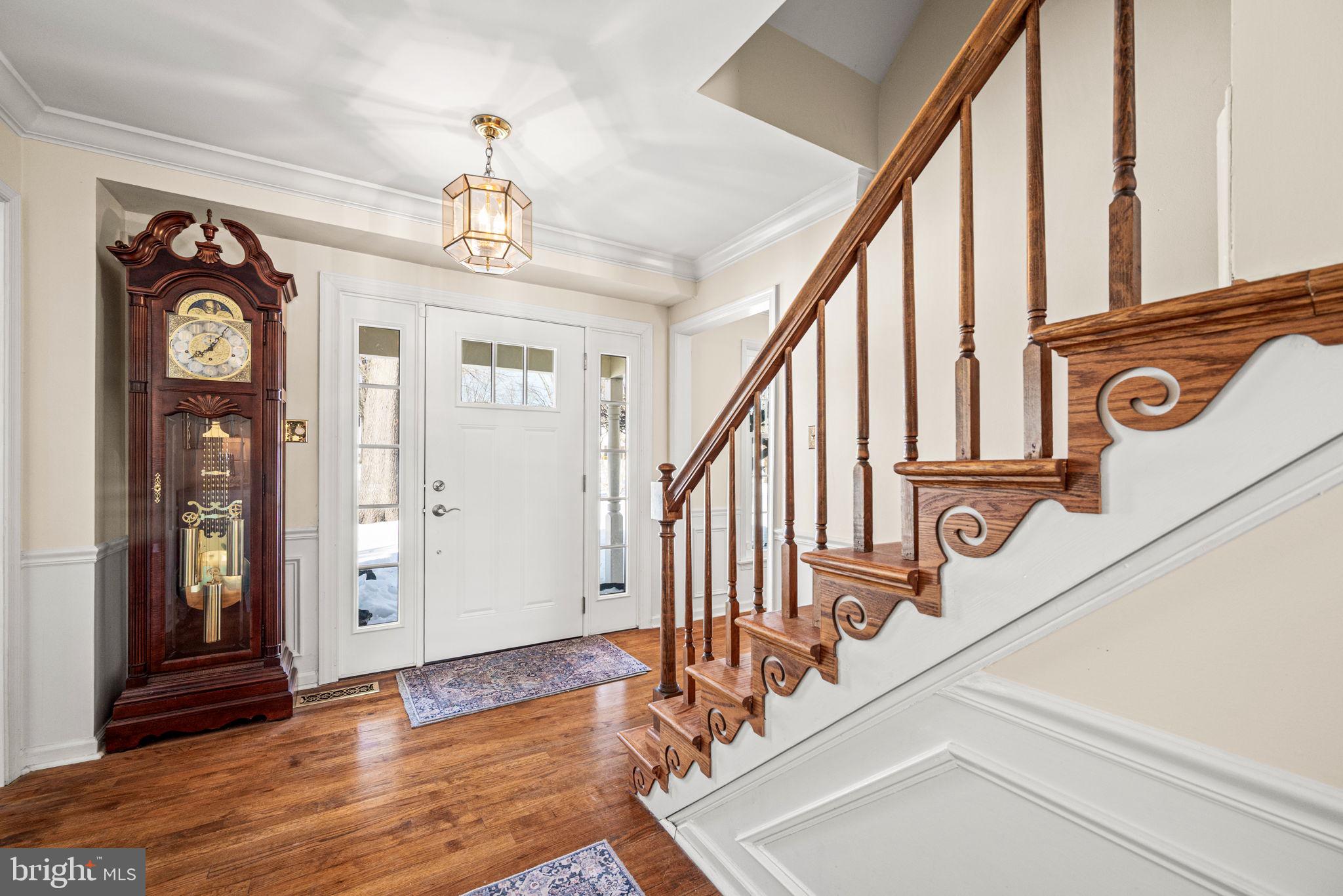 LONGVIEW LANE - Residential