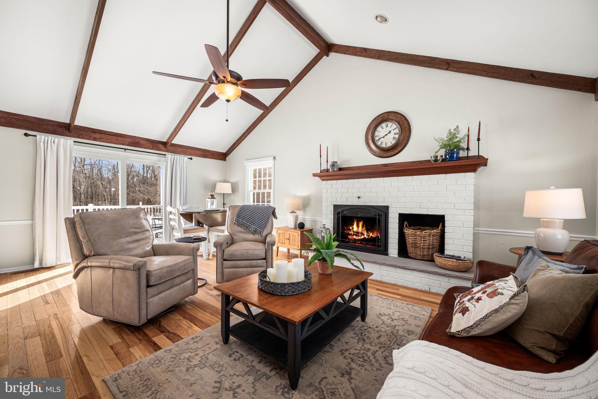 LONGVIEW LANE - Residential