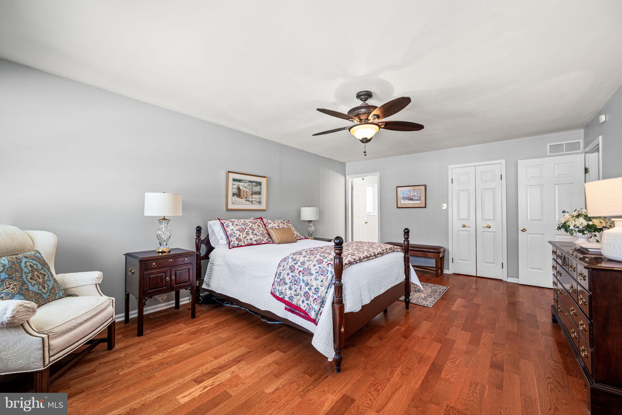 LONGVIEW LANE - Residential