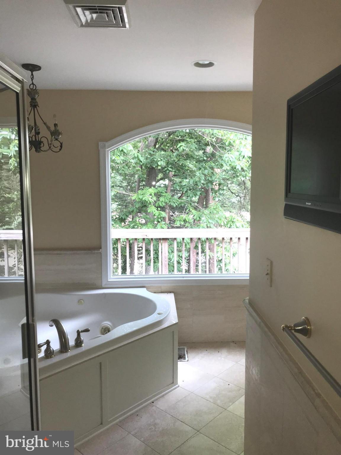 DIVINITY COVE - Residential