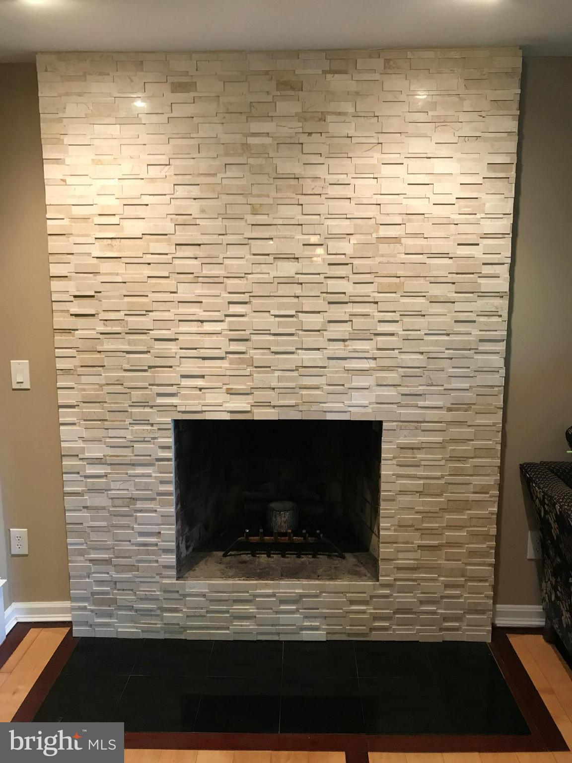 DIVINITY COVE - Residential