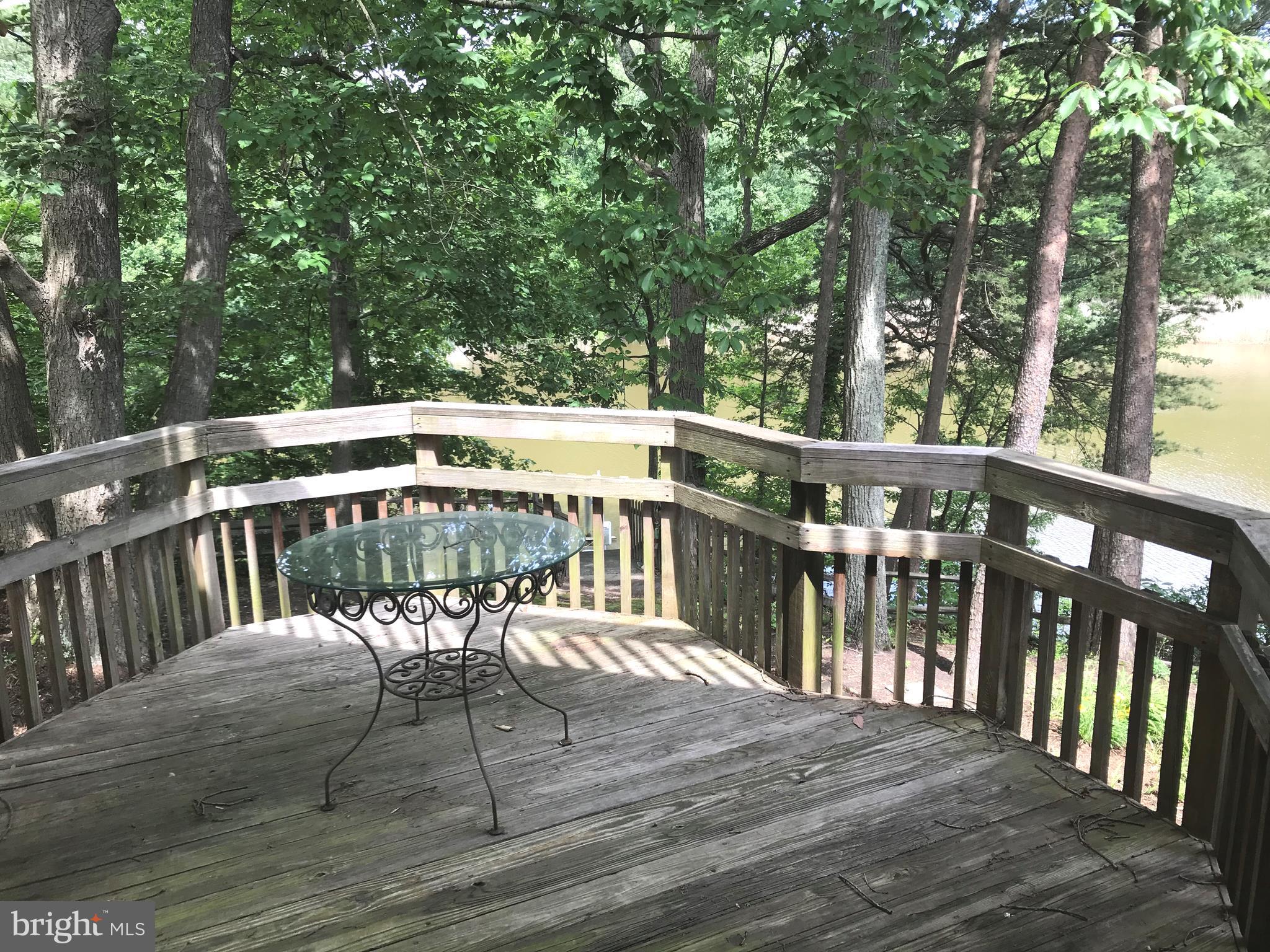 DIVINITY COVE - Residential