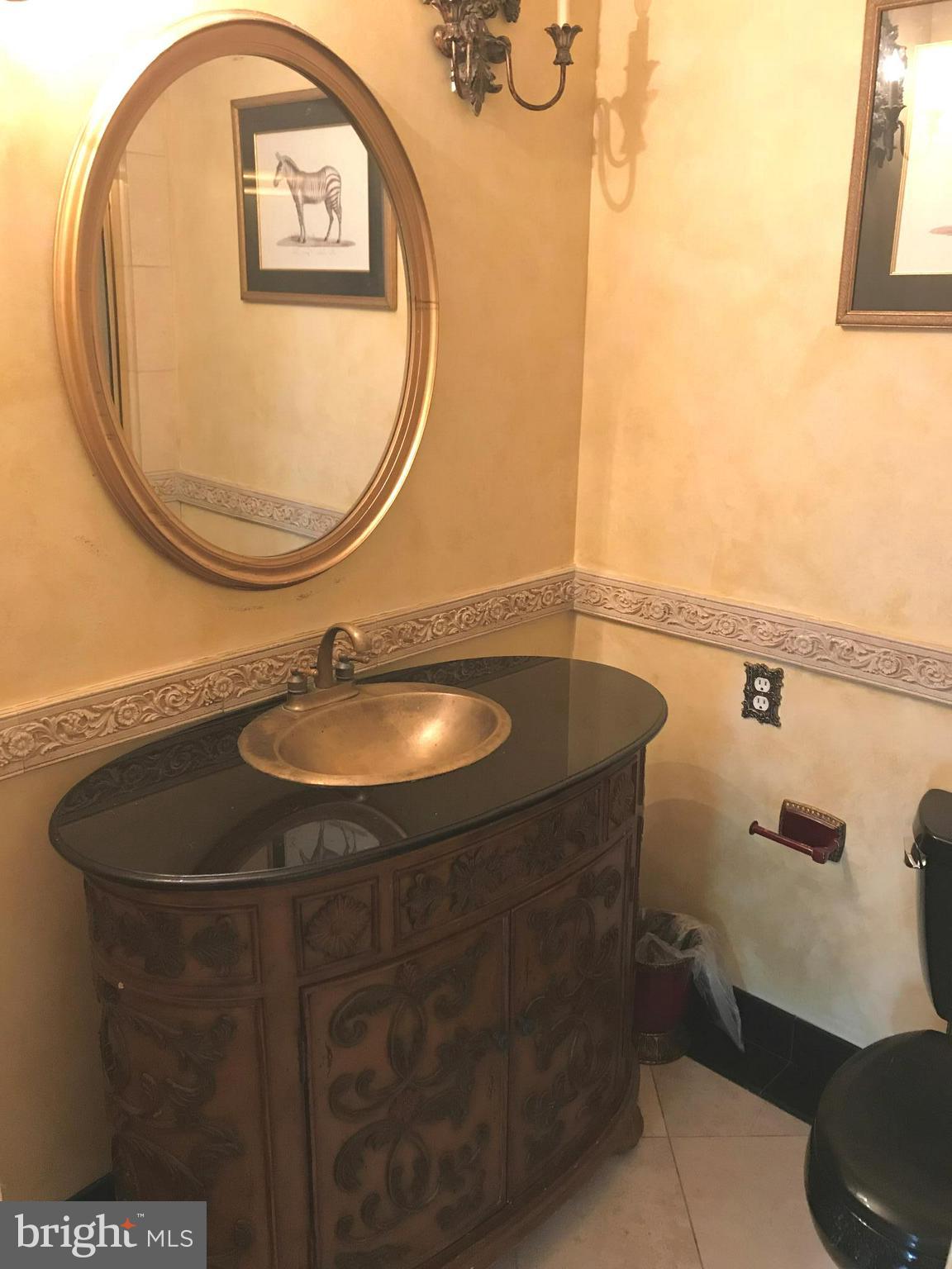 DIVINITY COVE - Residential