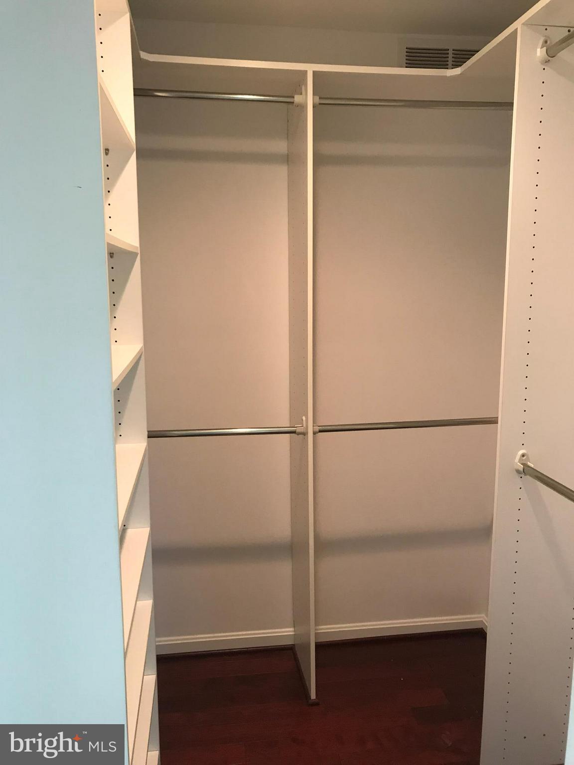 DIVINITY COVE - Residential