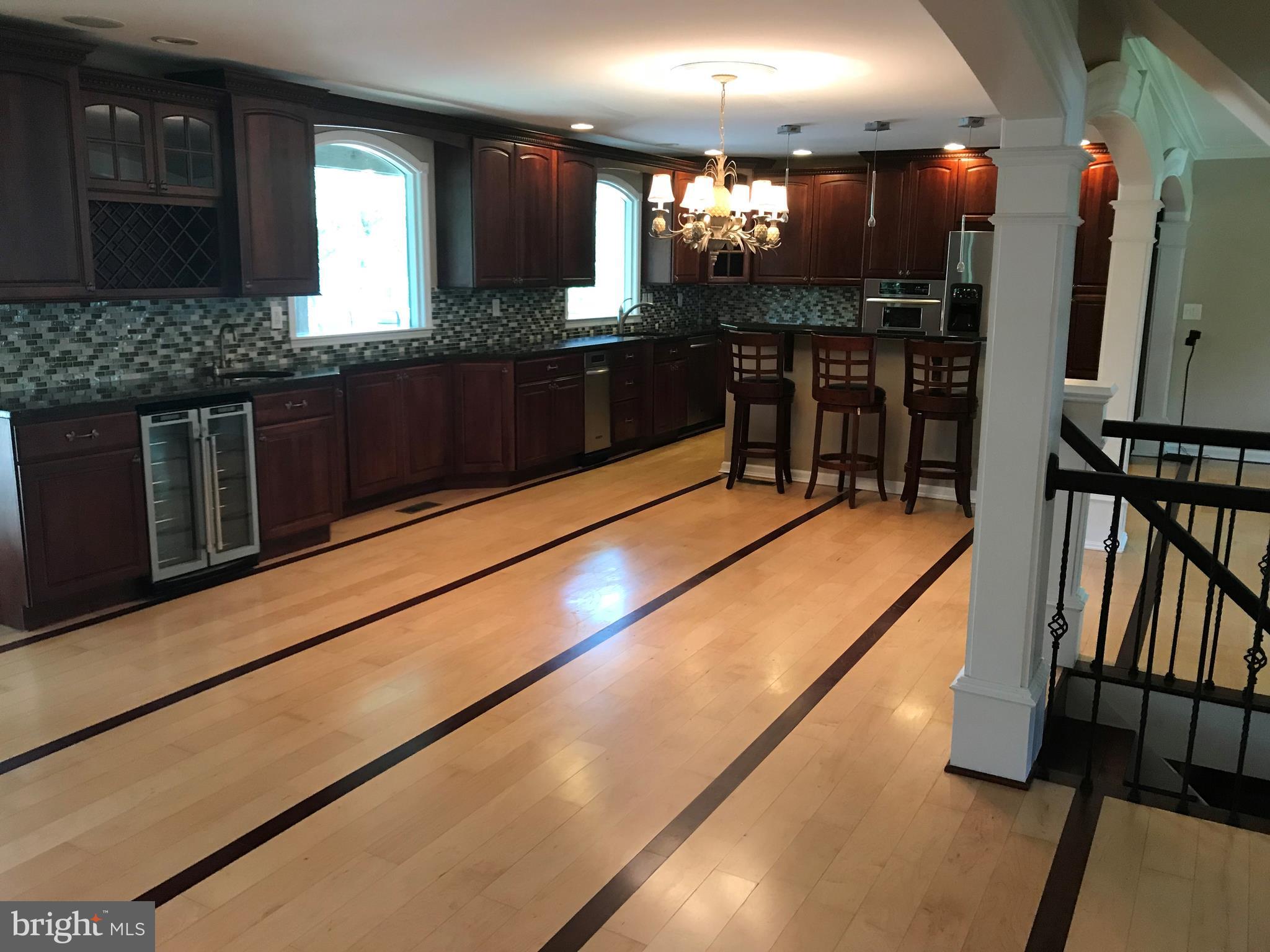 DIVINITY COVE - Residential