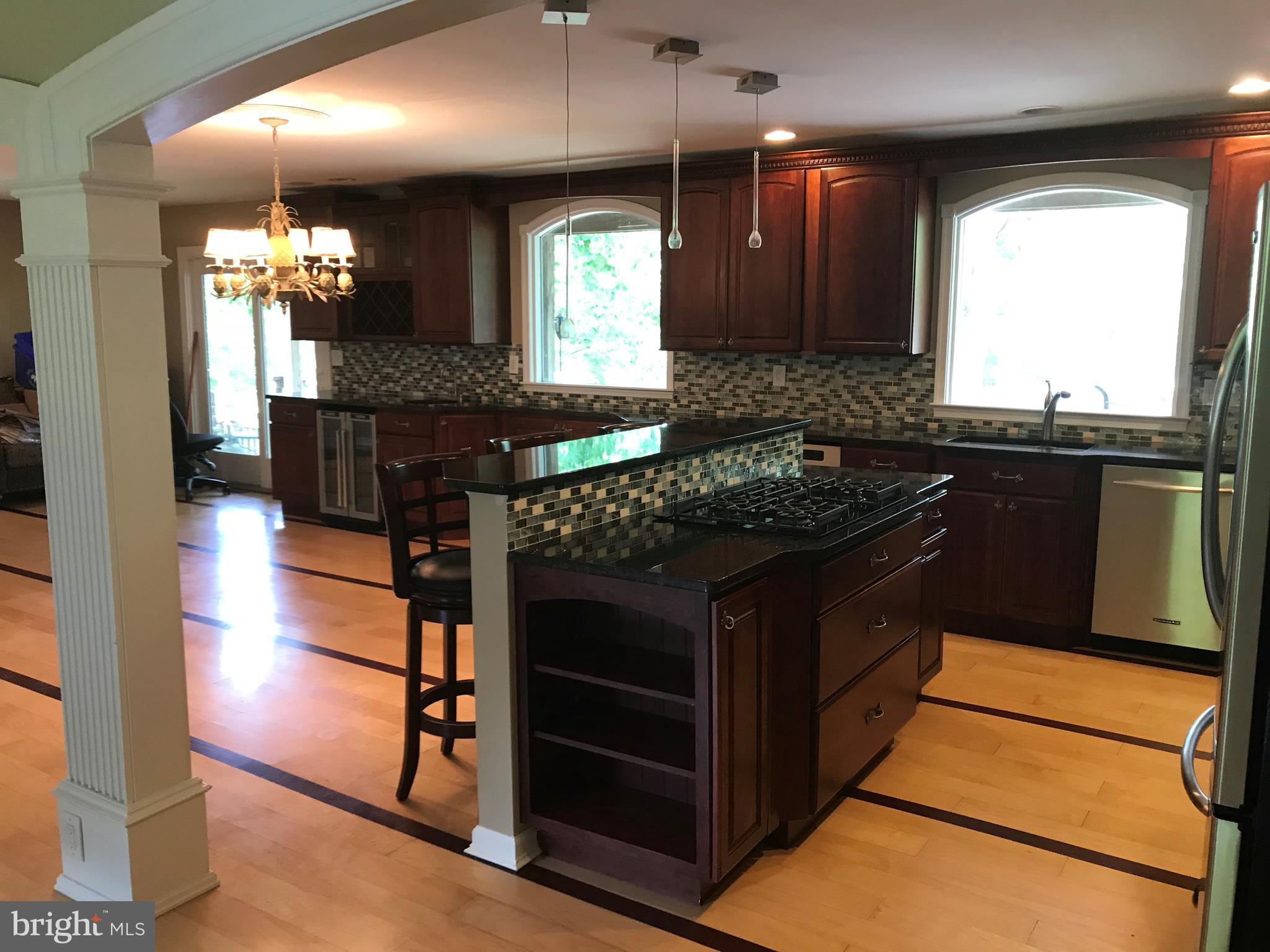 DIVINITY COVE - Residential