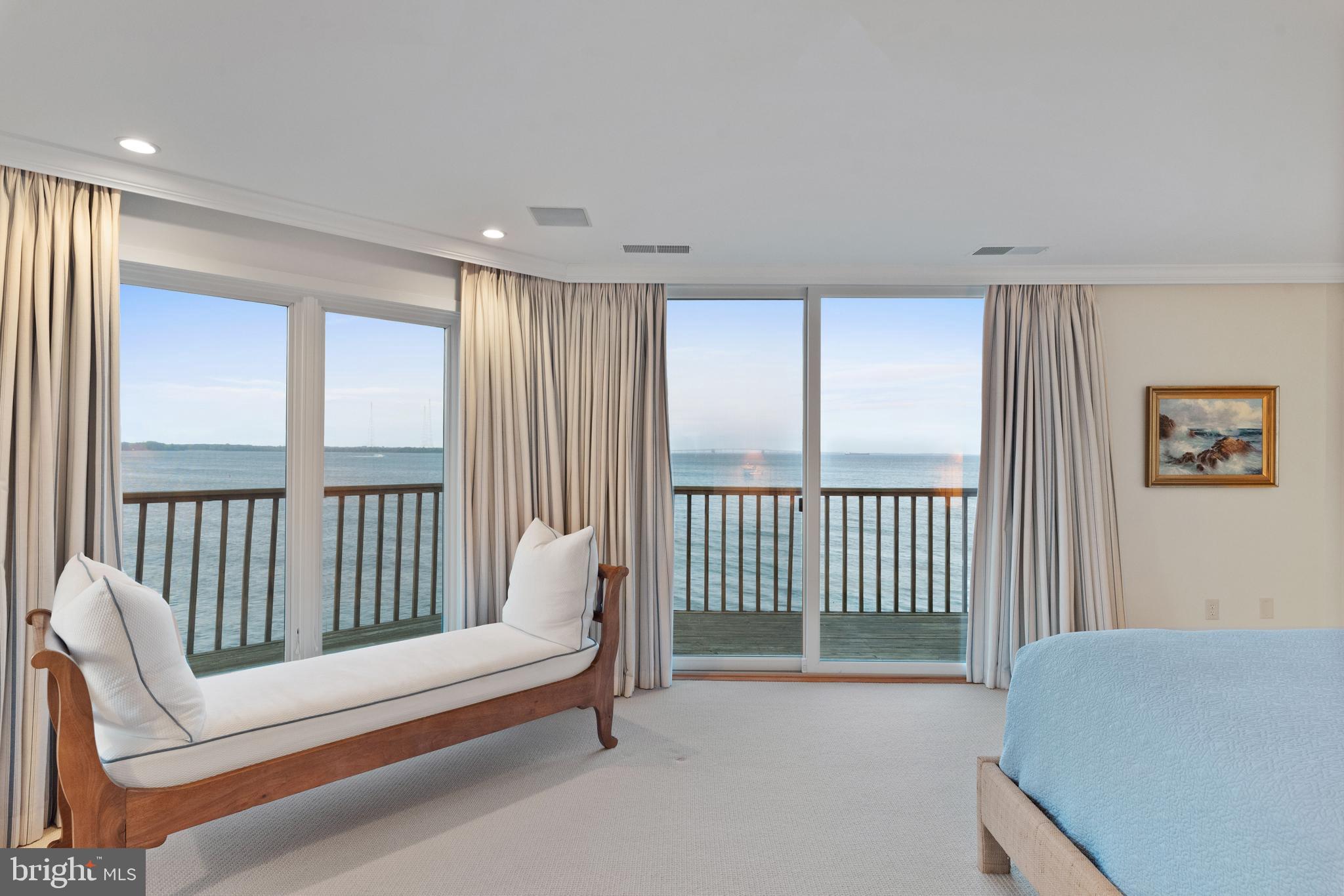 CHESAPEAKE HARBOUR - Residential