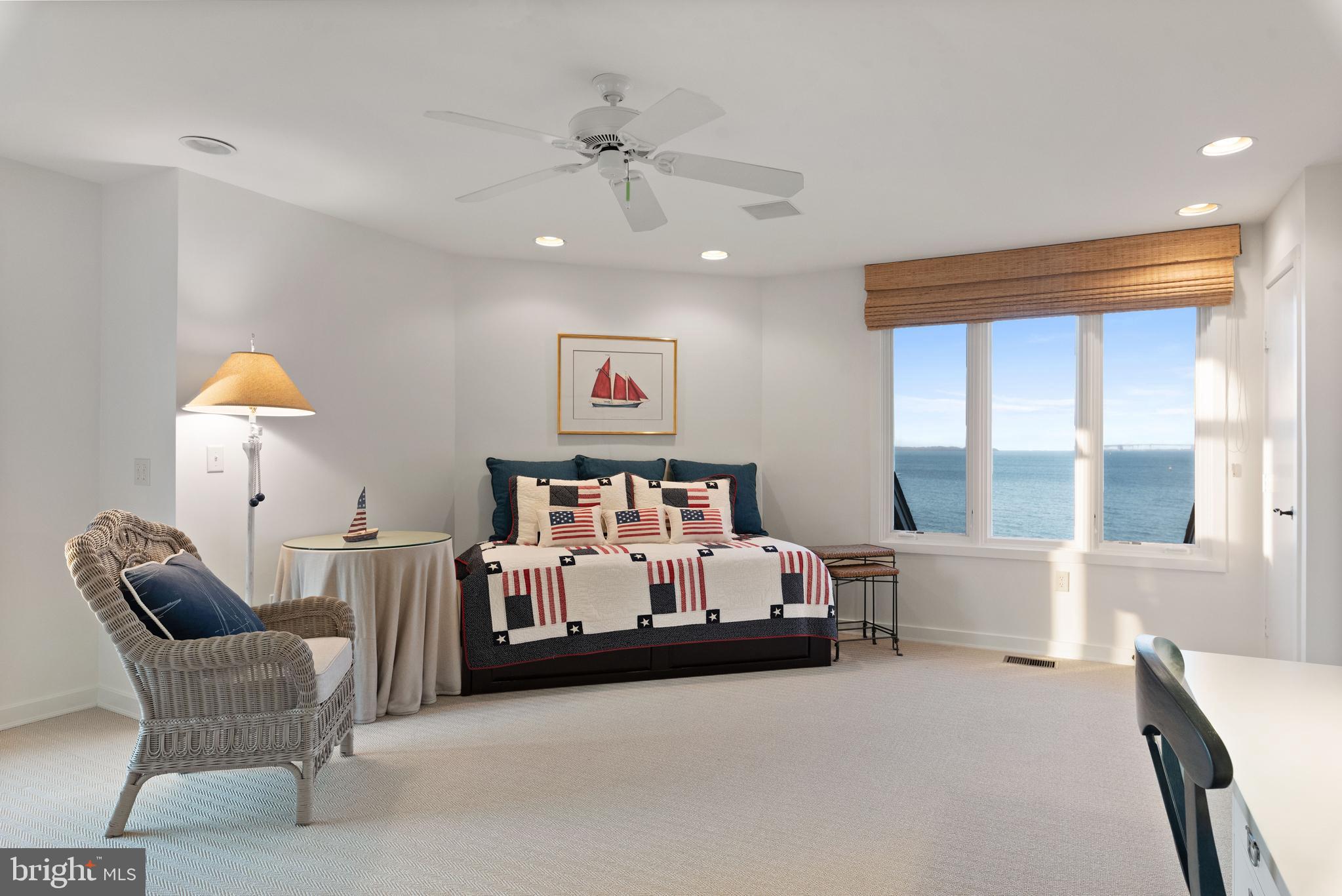 CHESAPEAKE HARBOUR - Residential