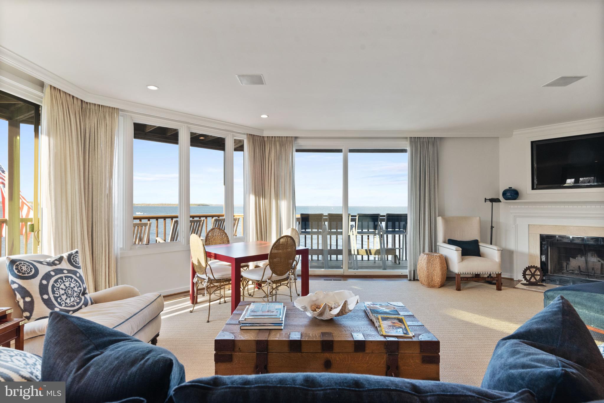 CHESAPEAKE HARBOUR - Residential