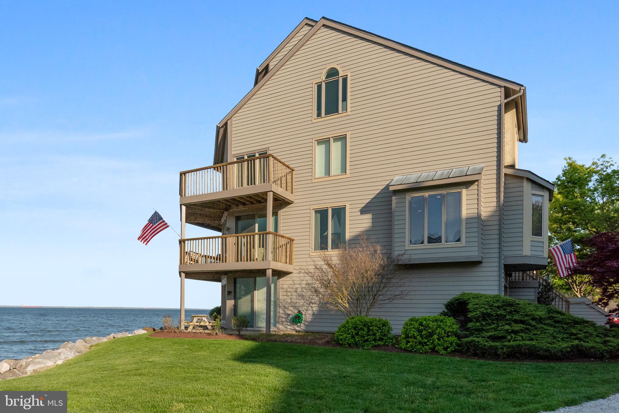 CHESAPEAKE HARBOUR - Residential