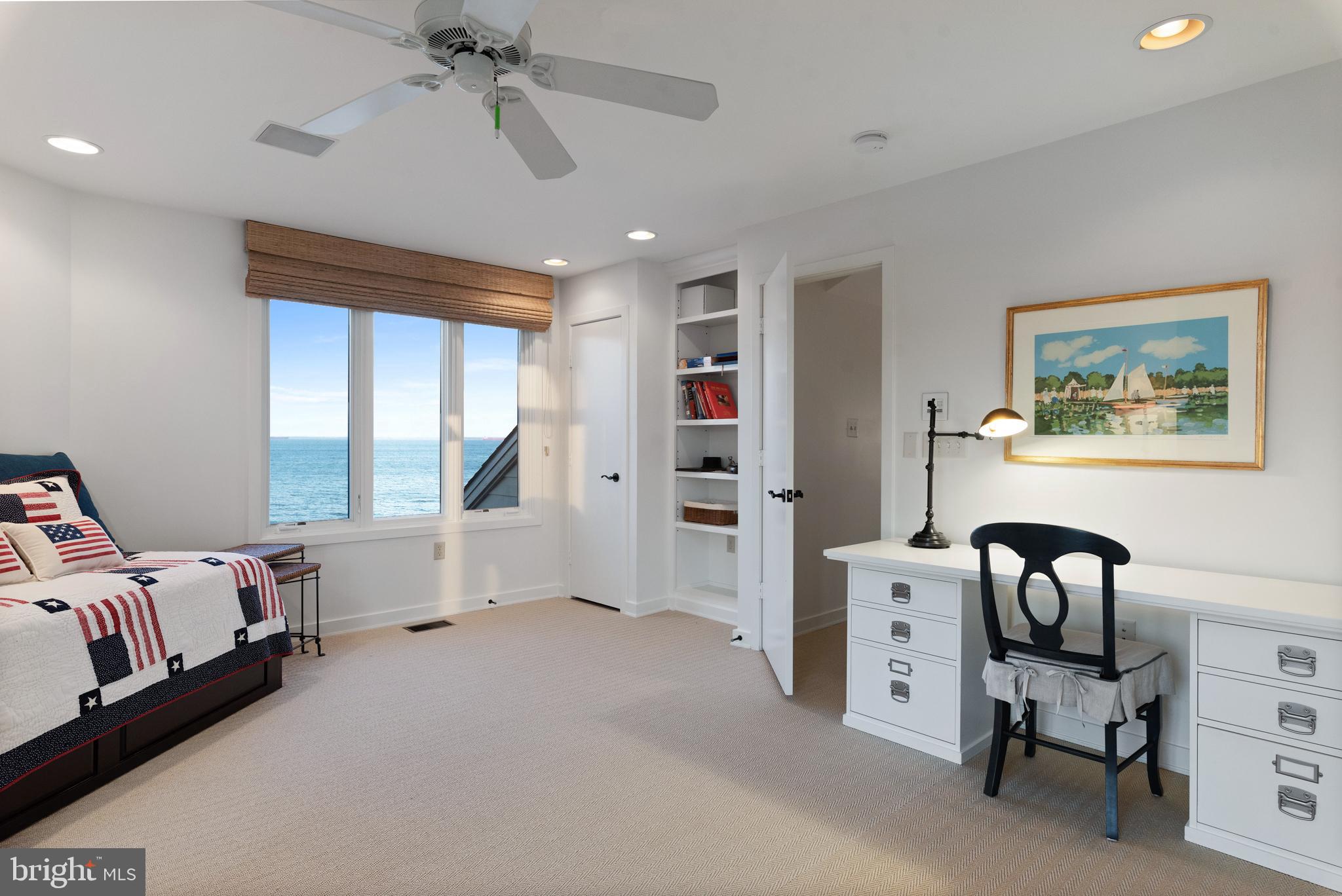 CHESAPEAKE HARBOUR - Residential