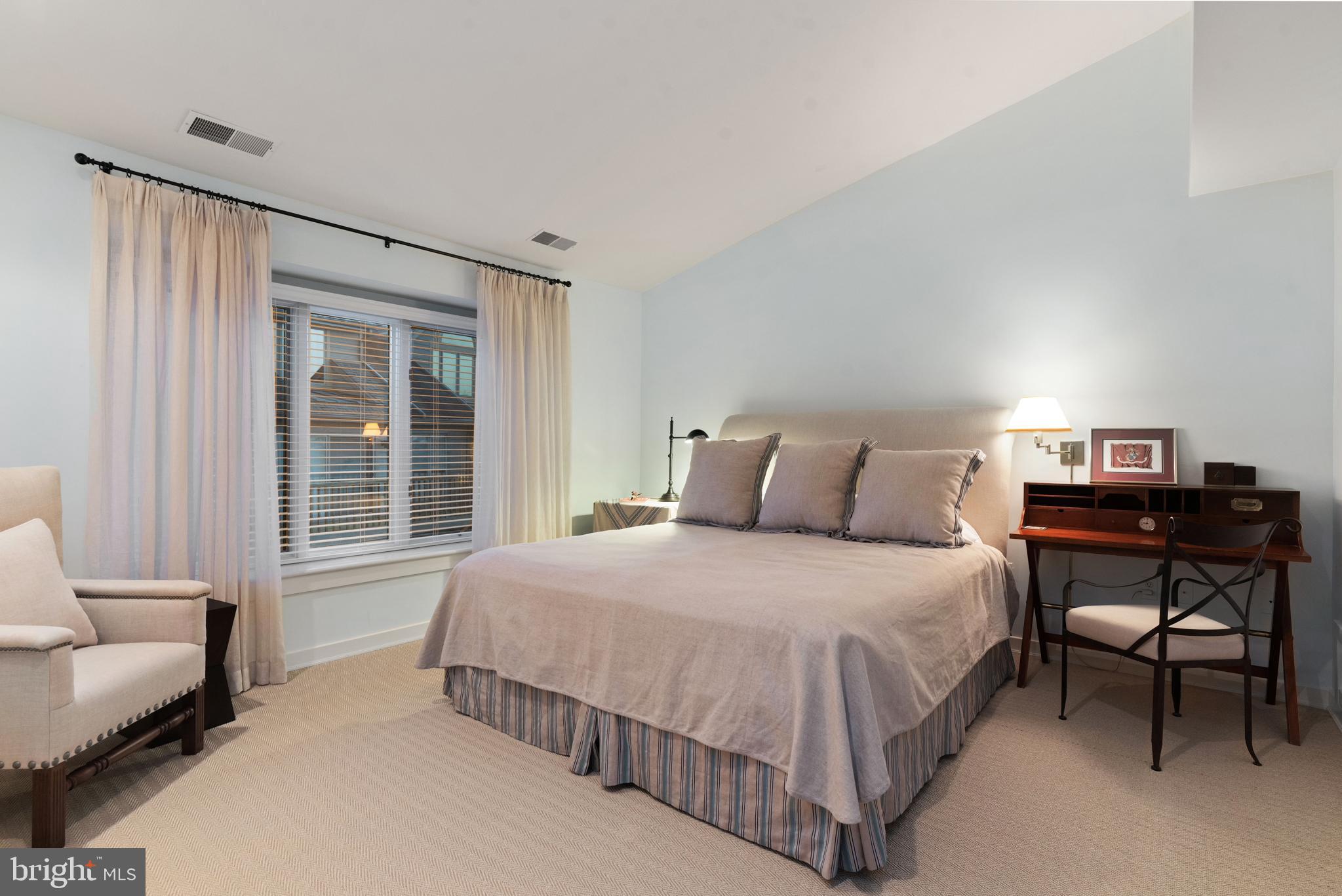 CHESAPEAKE HARBOUR - Residential