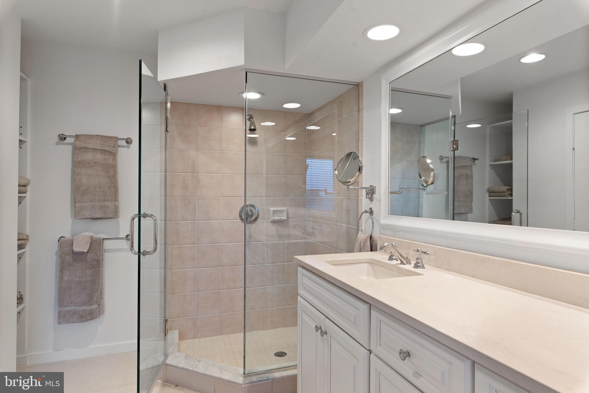 CHESAPEAKE HARBOUR - Residential