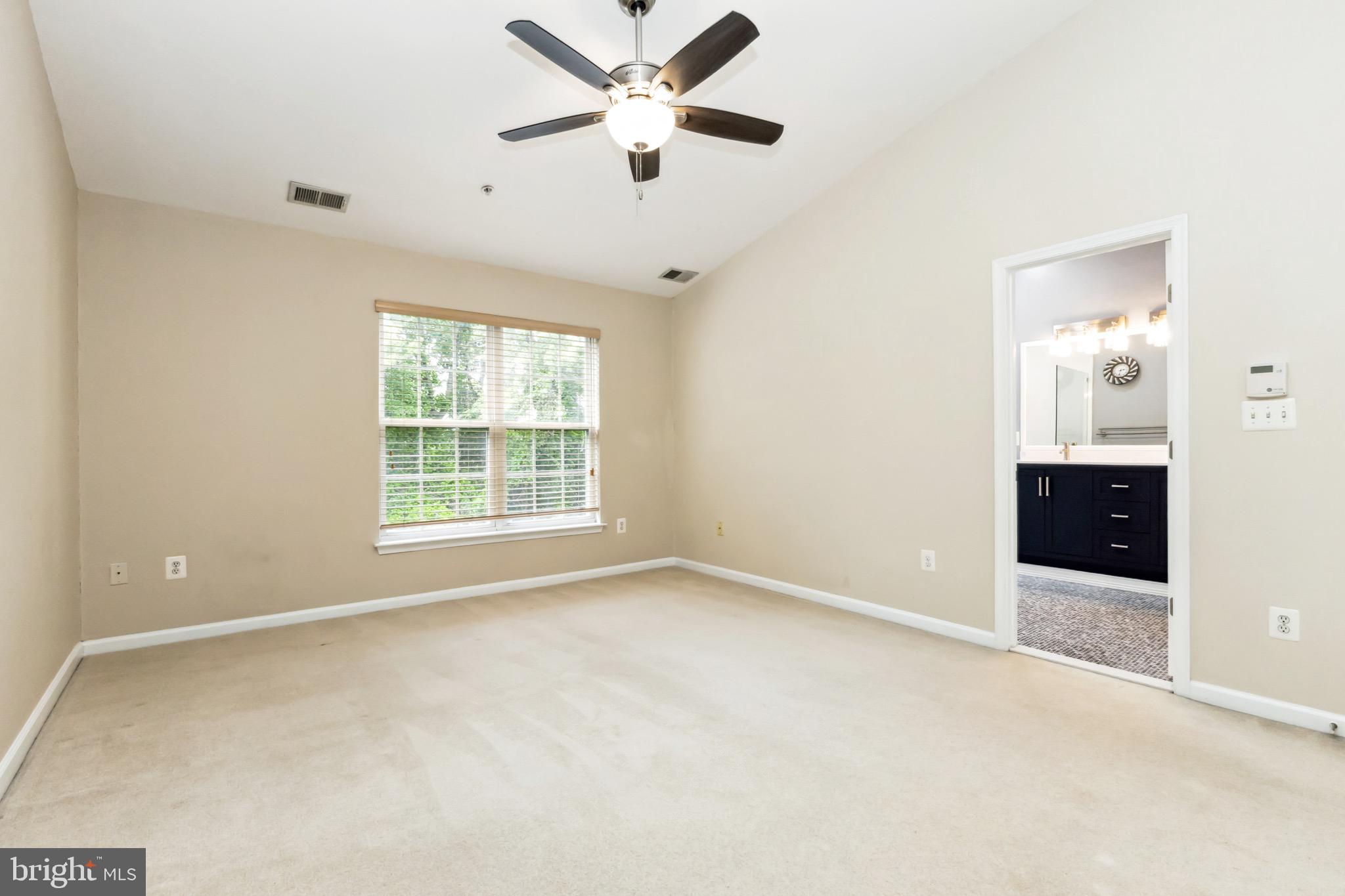 HIDDEN CREEK - Residential