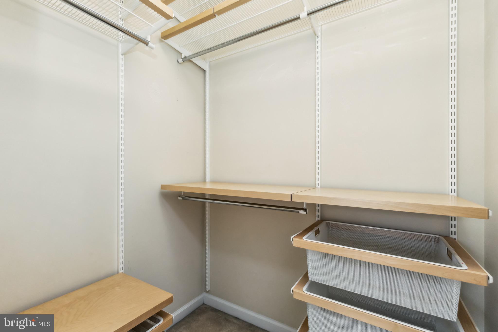 HIDDEN CREEK - Residential