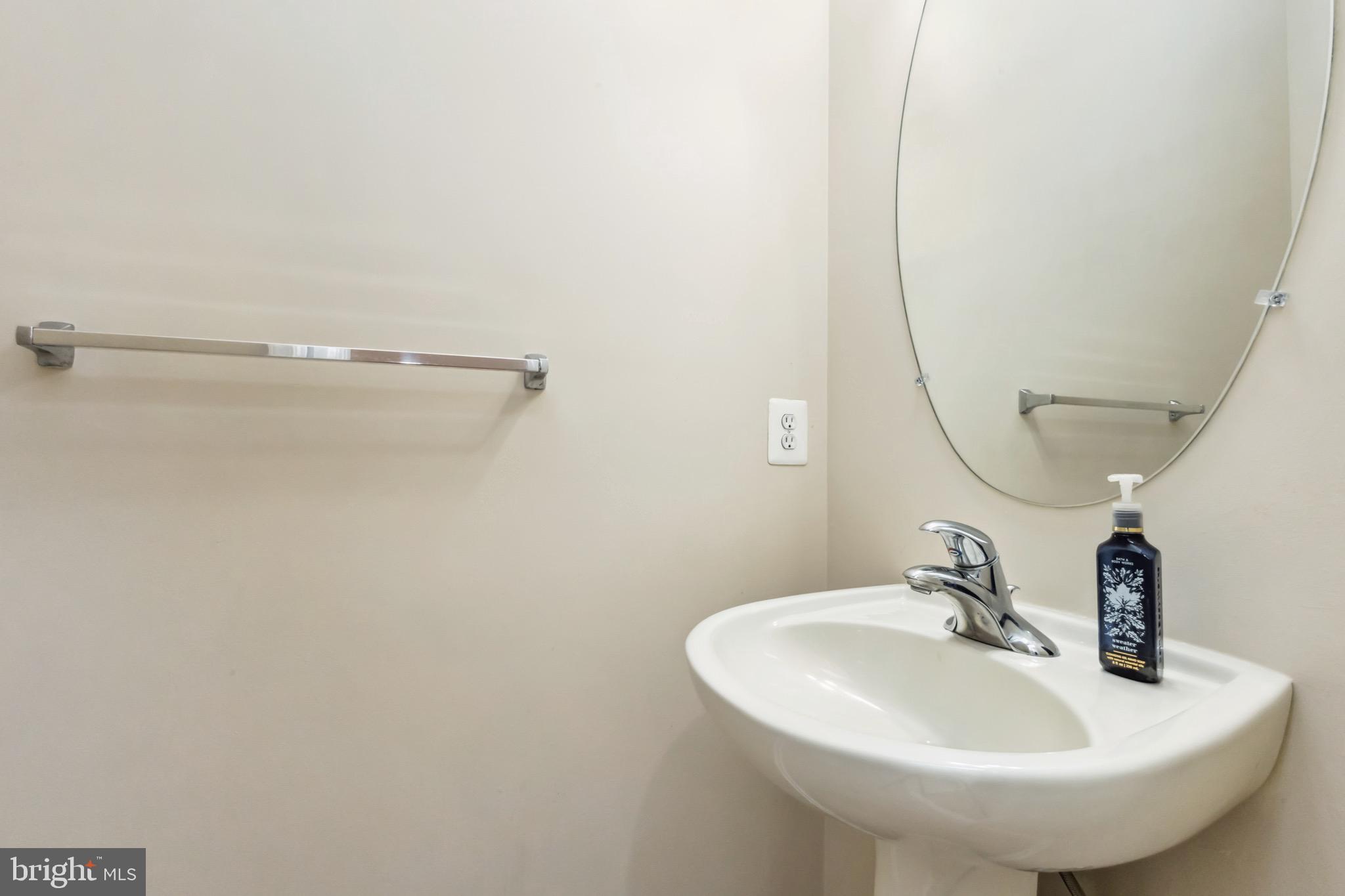 HIDDEN CREEK - Residential