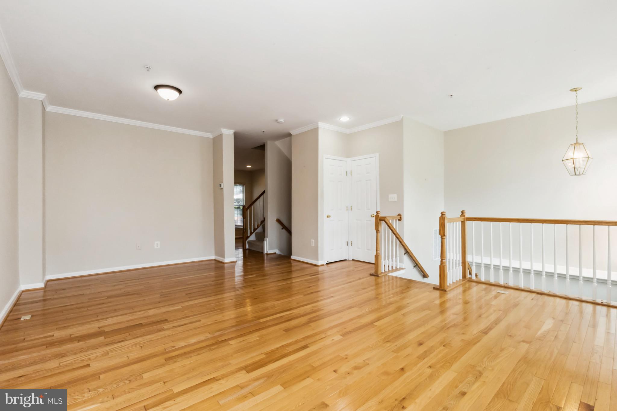 HIDDEN CREEK - Residential