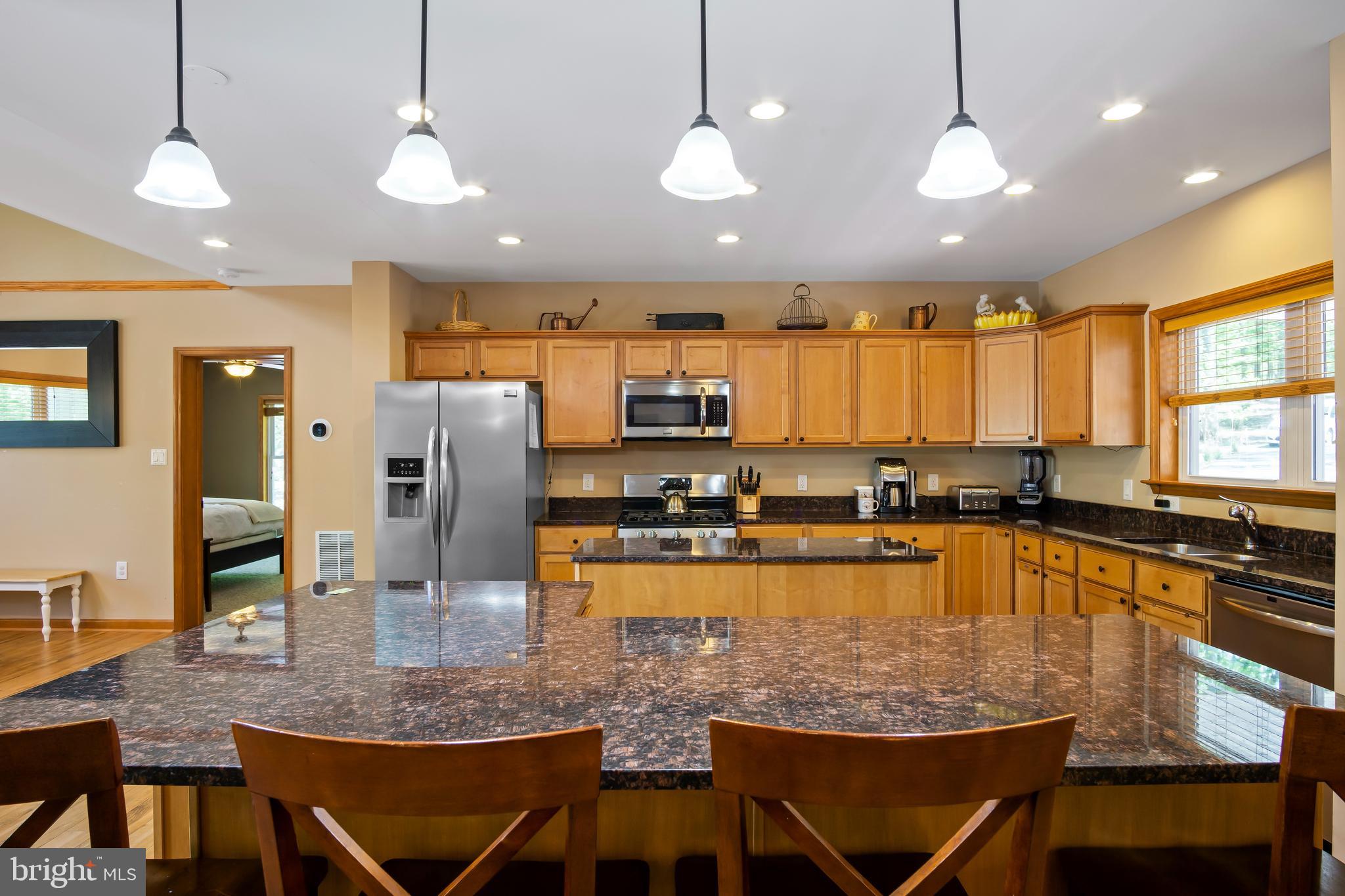 LAKE FOREST ESTATES - Residential