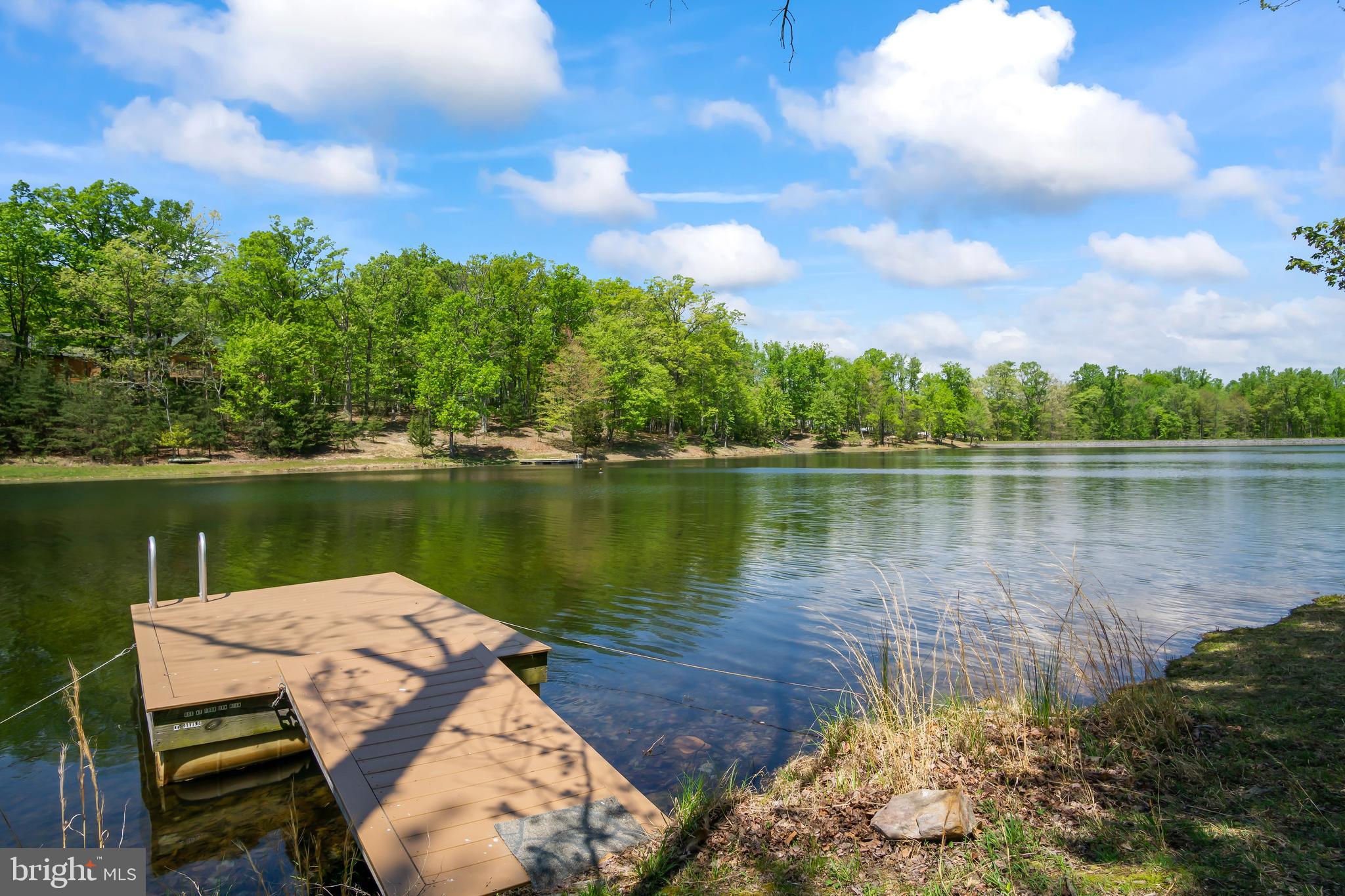 LAKE FOREST ESTATES - Residential