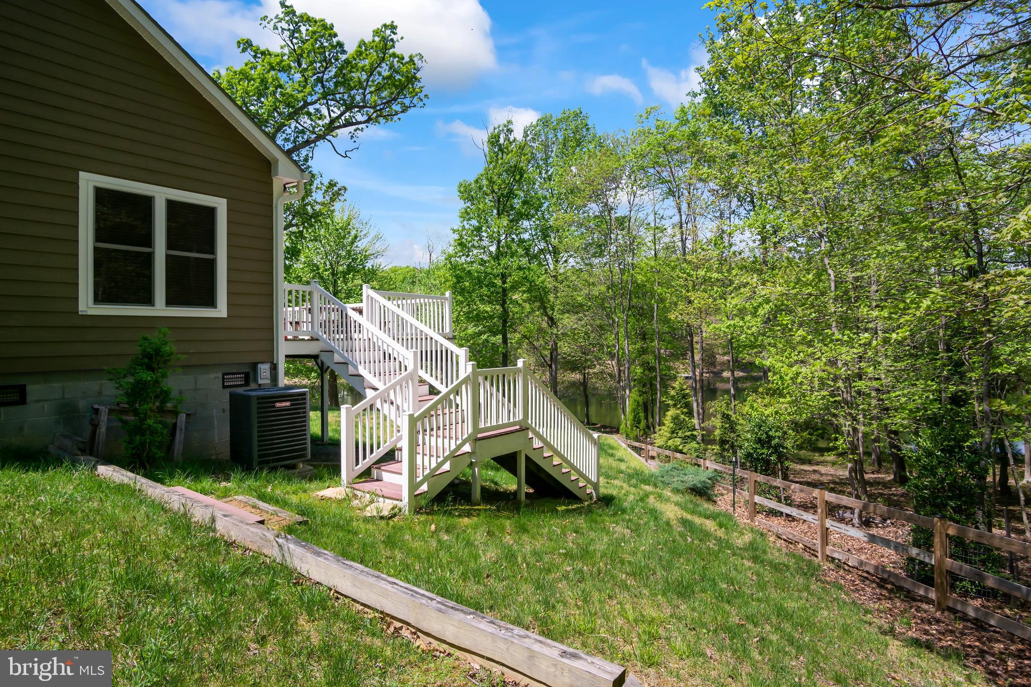 LAKE FOREST ESTATES - Residential