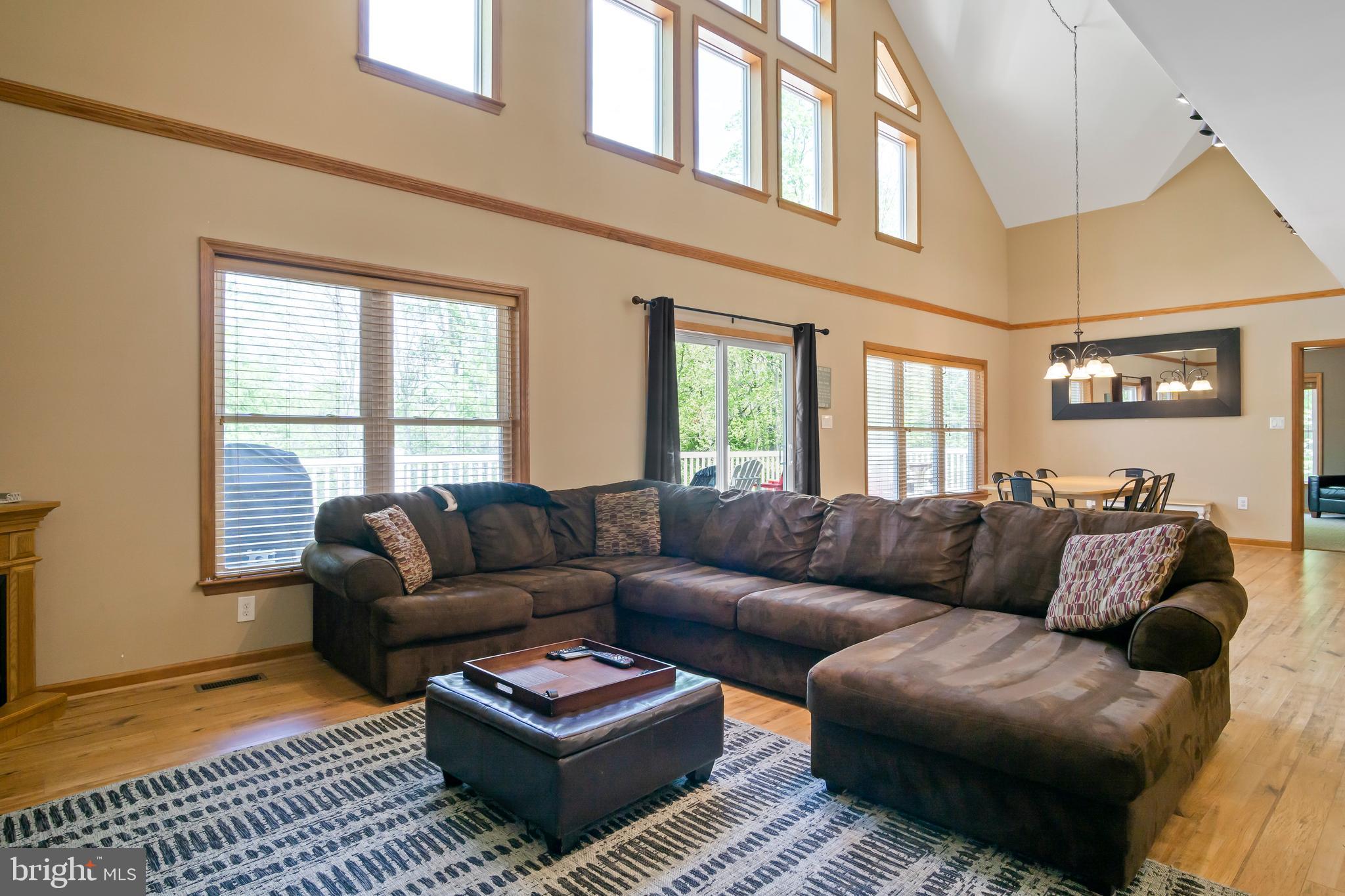 LAKE FOREST ESTATES - Residential