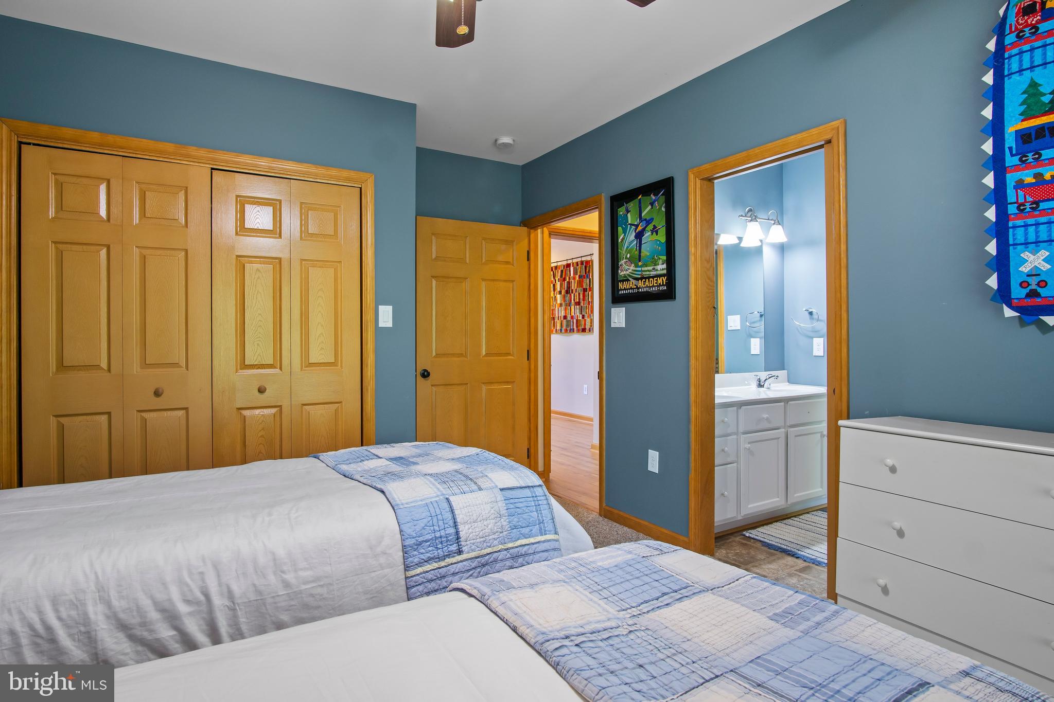 LAKE FOREST ESTATES - Residential