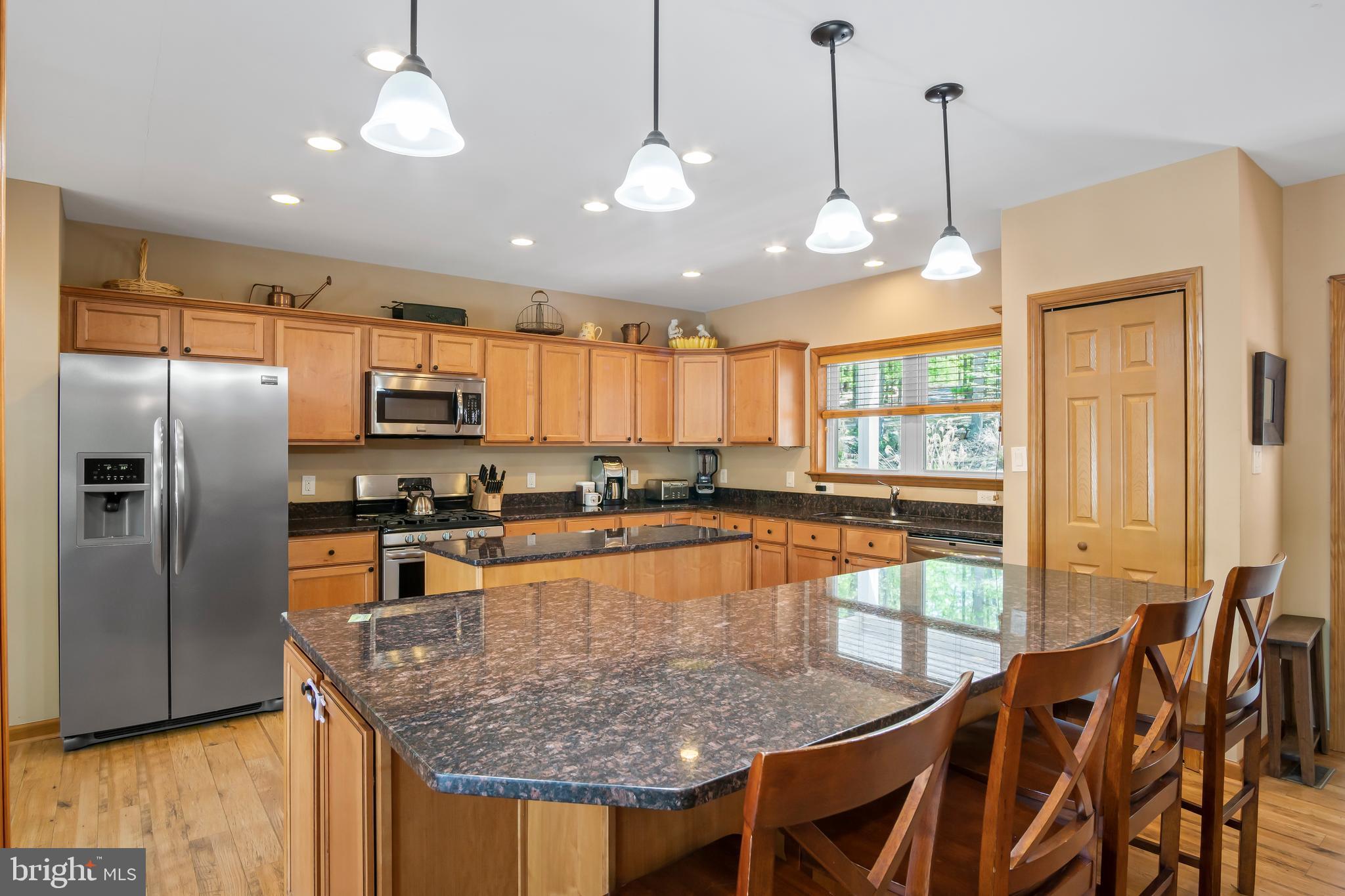 LAKE FOREST ESTATES - Residential