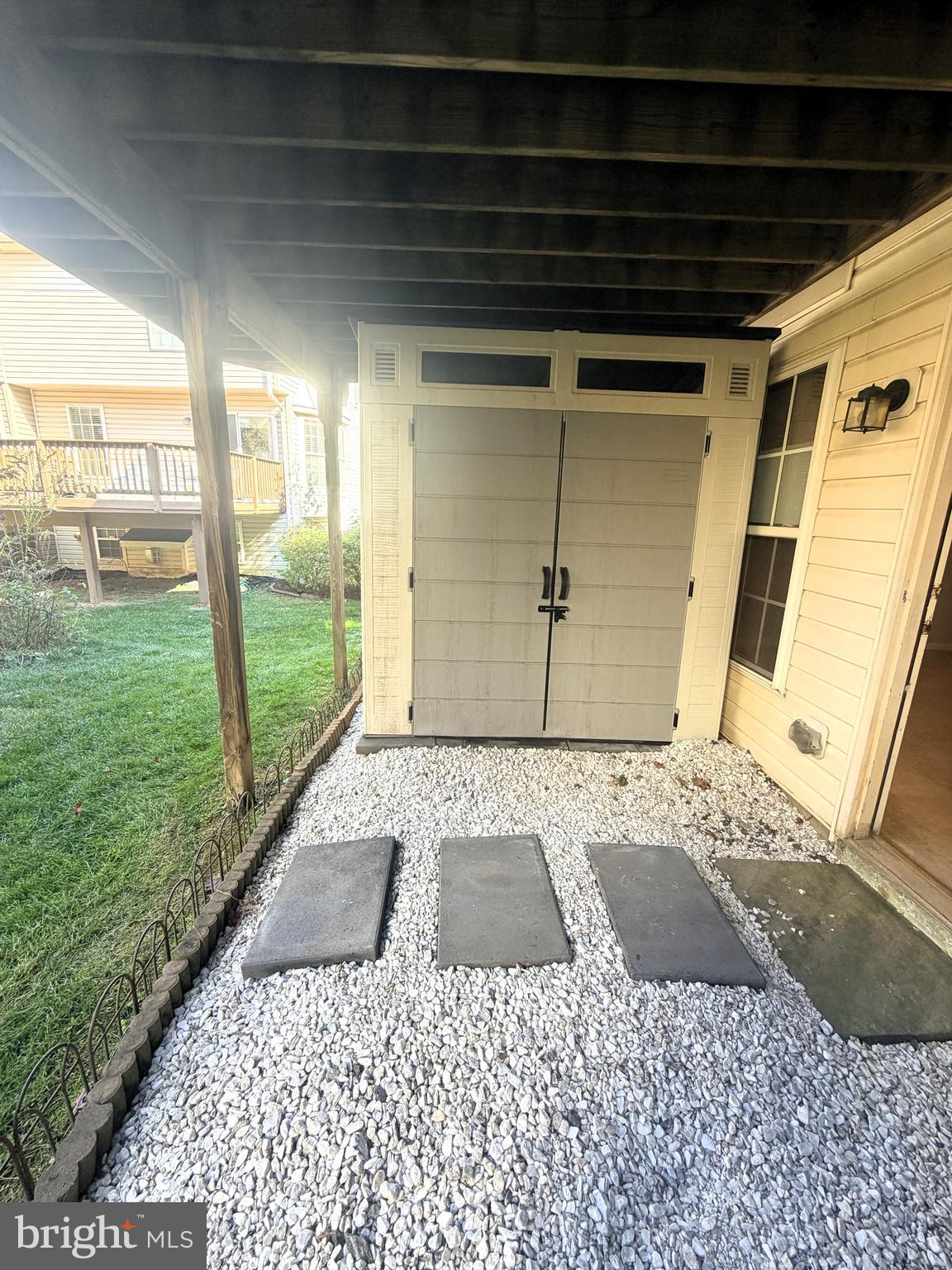 VILLAGE TOWNS - Residential