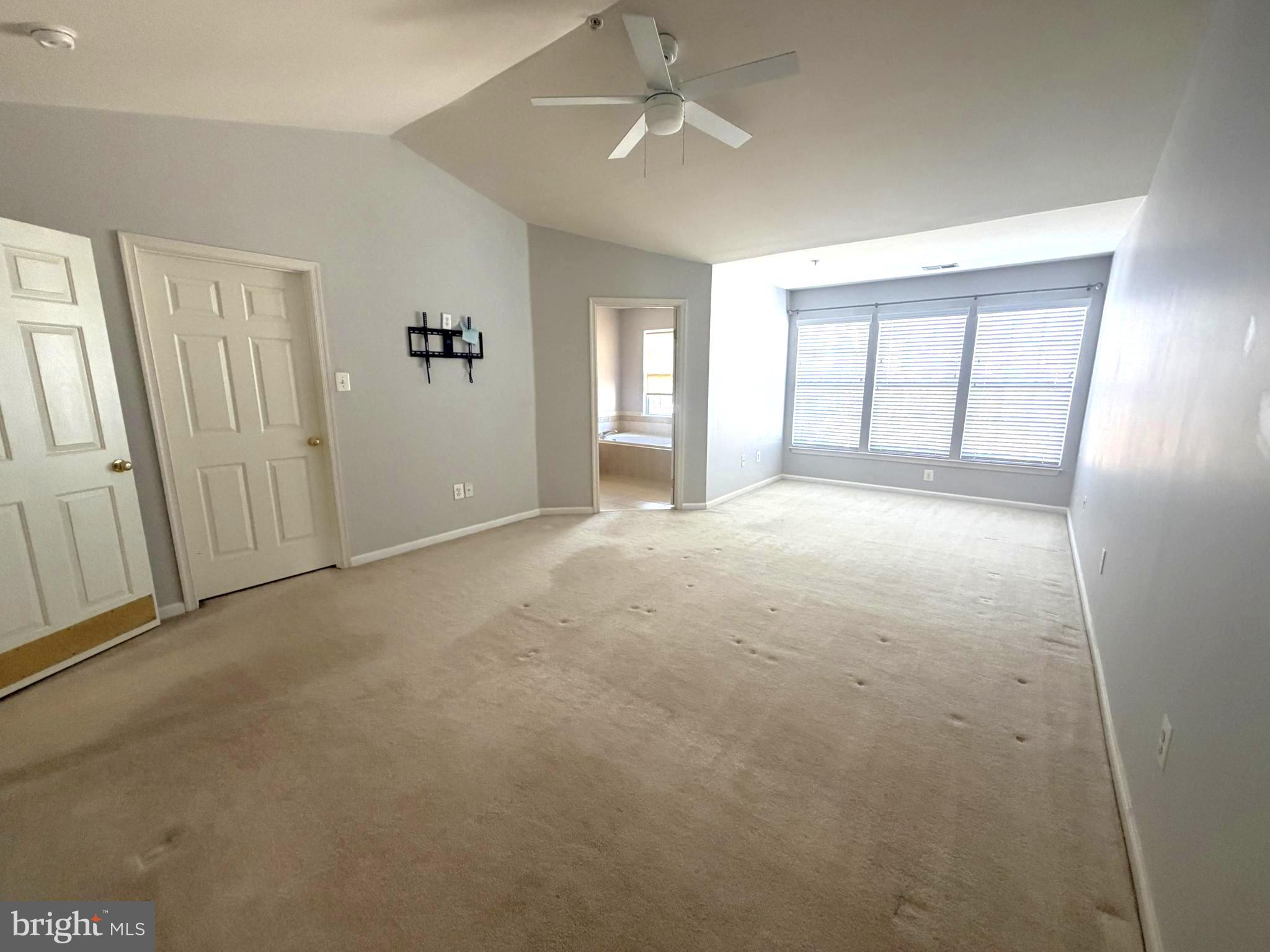 VILLAGE TOWNS - Residential