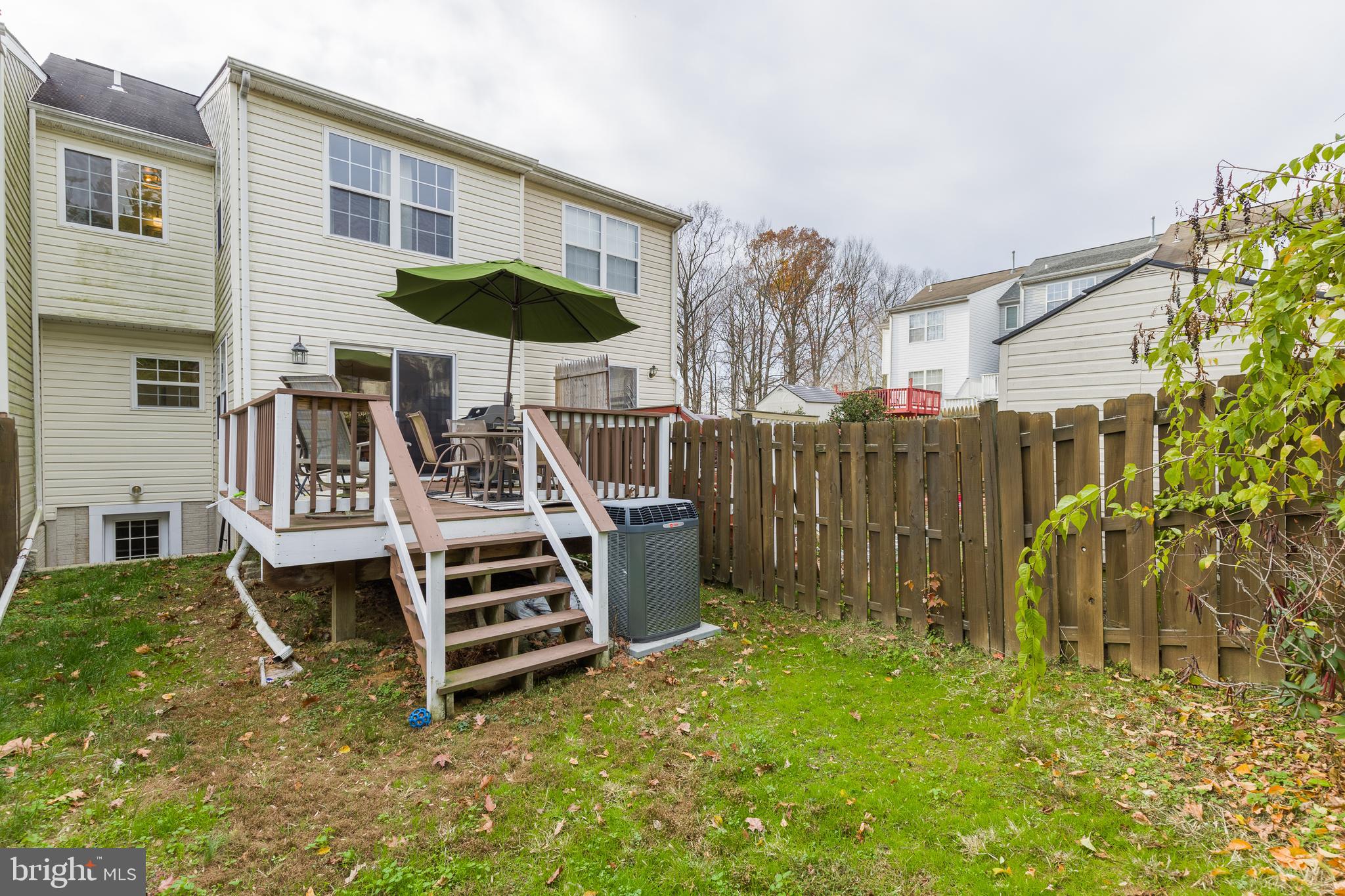 CONSTANT FRIENDSHIP - Residential