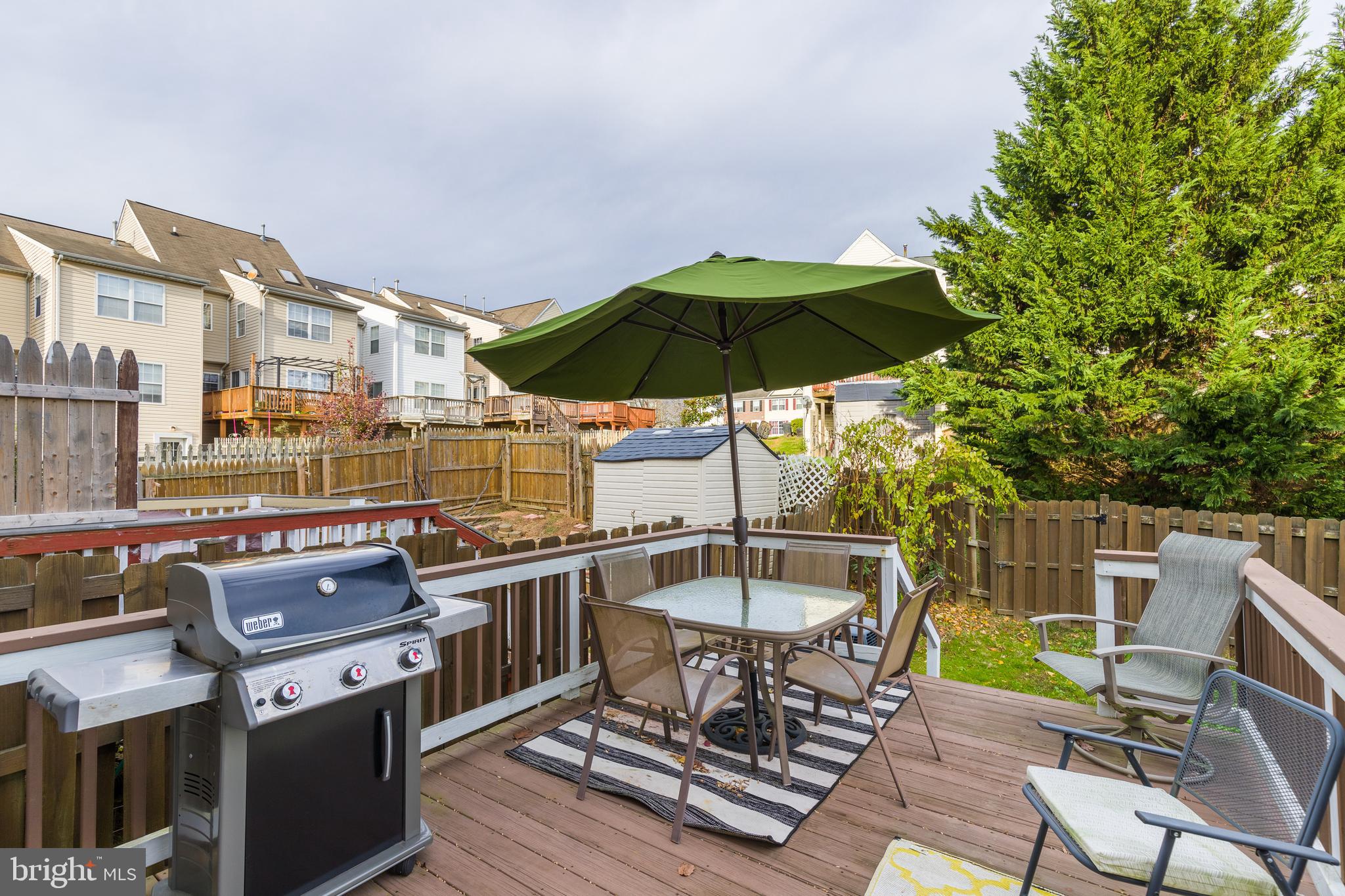 CONSTANT FRIENDSHIP - Residential