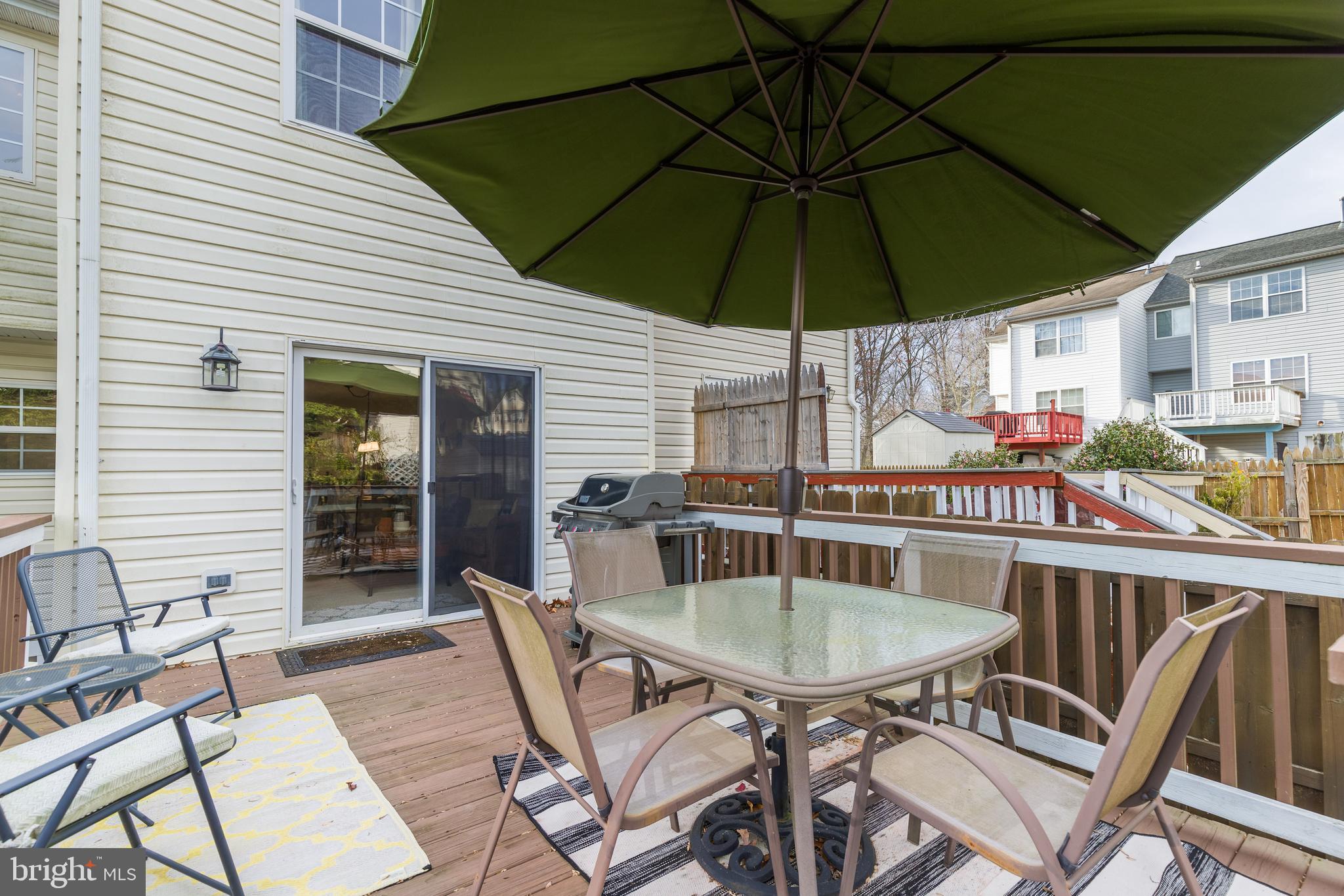 CONSTANT FRIENDSHIP - Residential