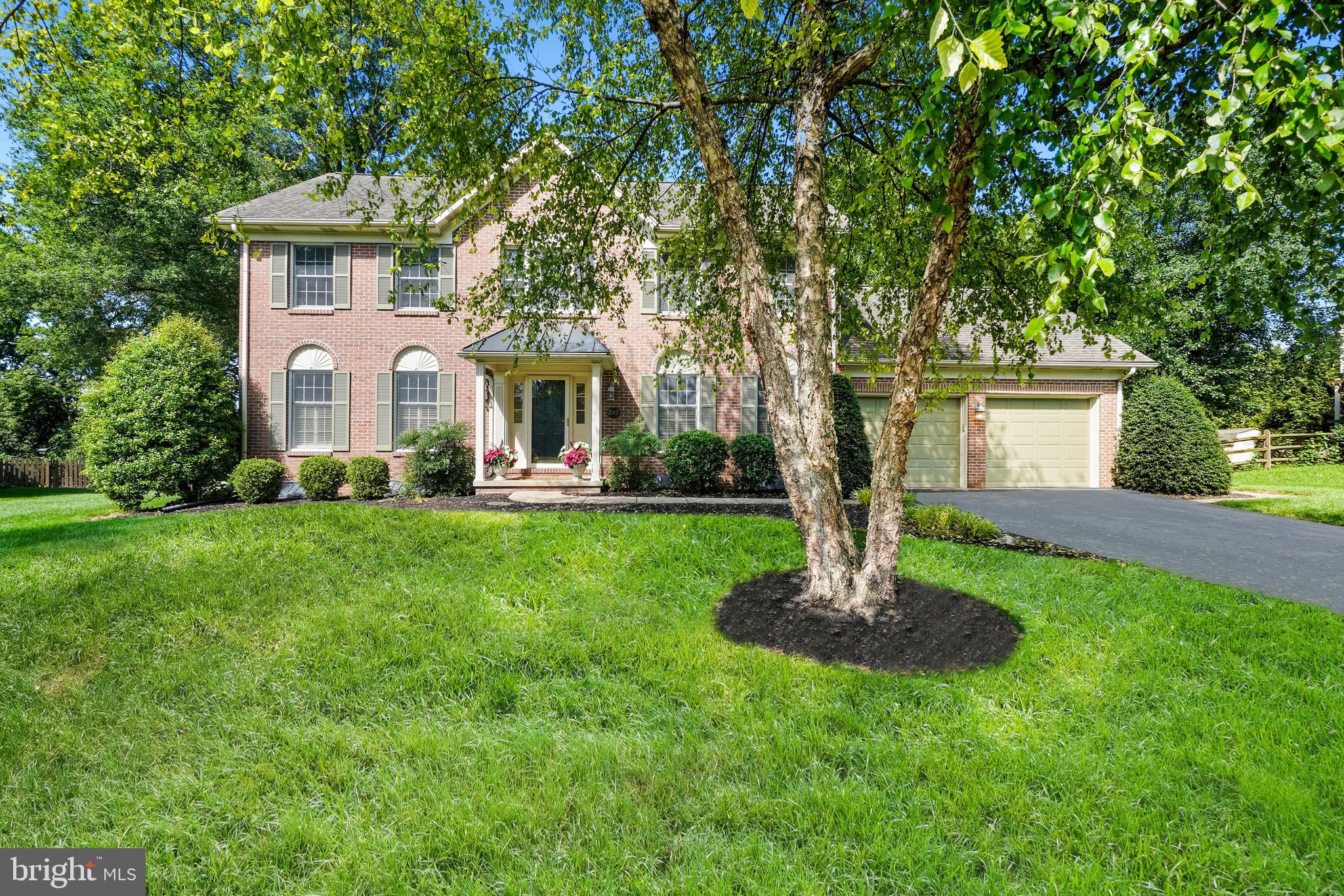245 BRAEBURN CIRCLE