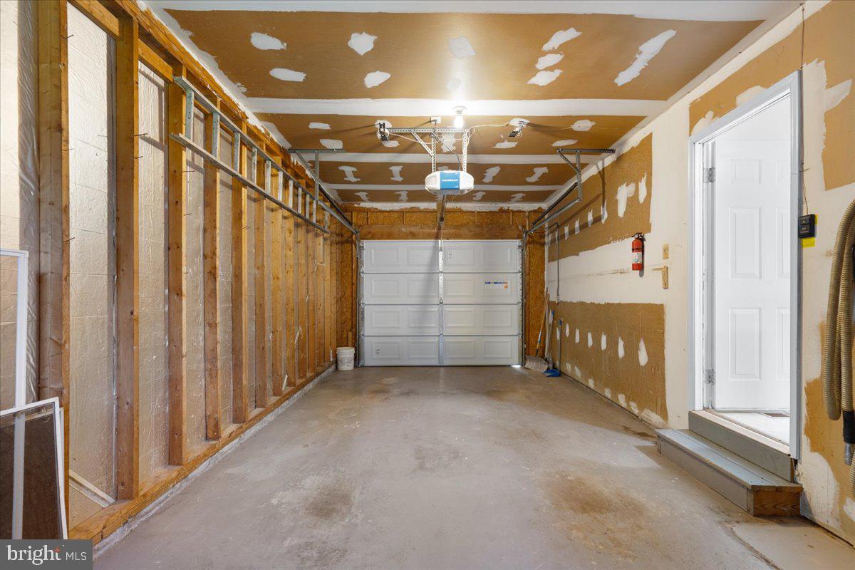 FARMINGTON ROAD ESTATES - Residential