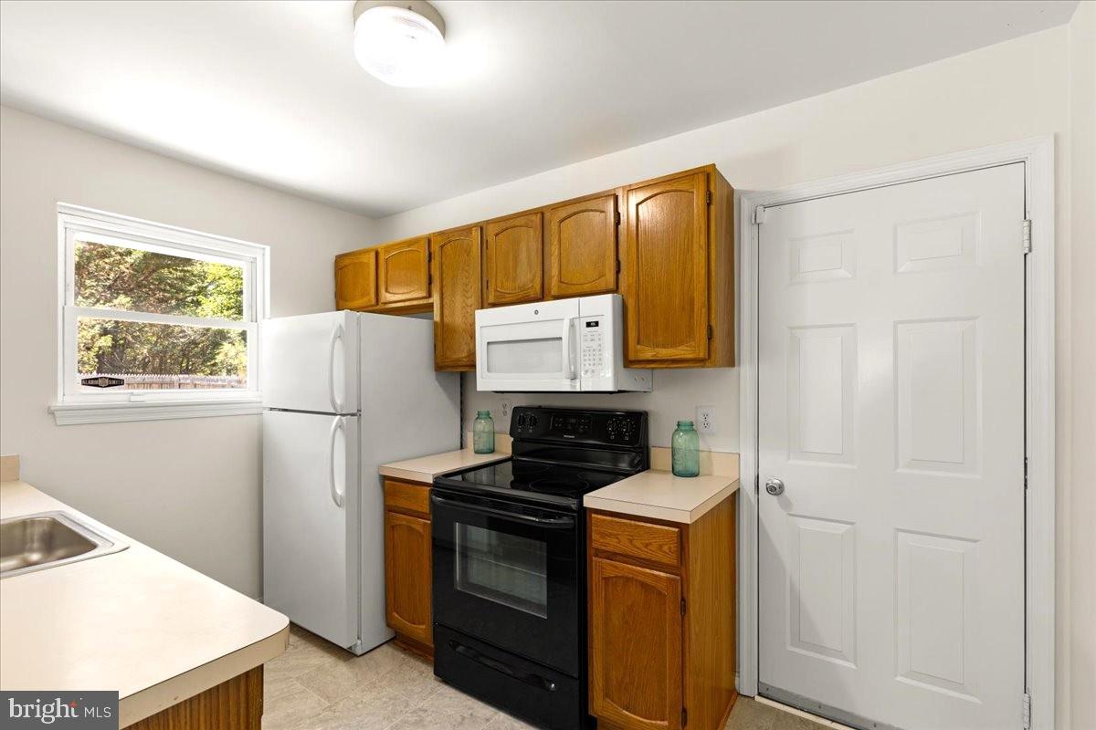 FARMINGTON ROAD ESTATES - Residential