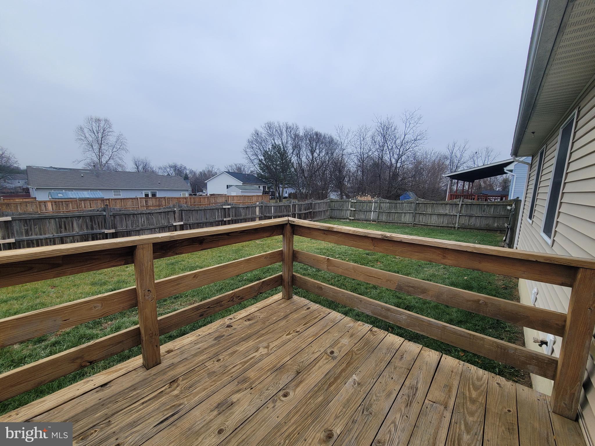 HUNTINGTON MEADOWS - Residential Lease