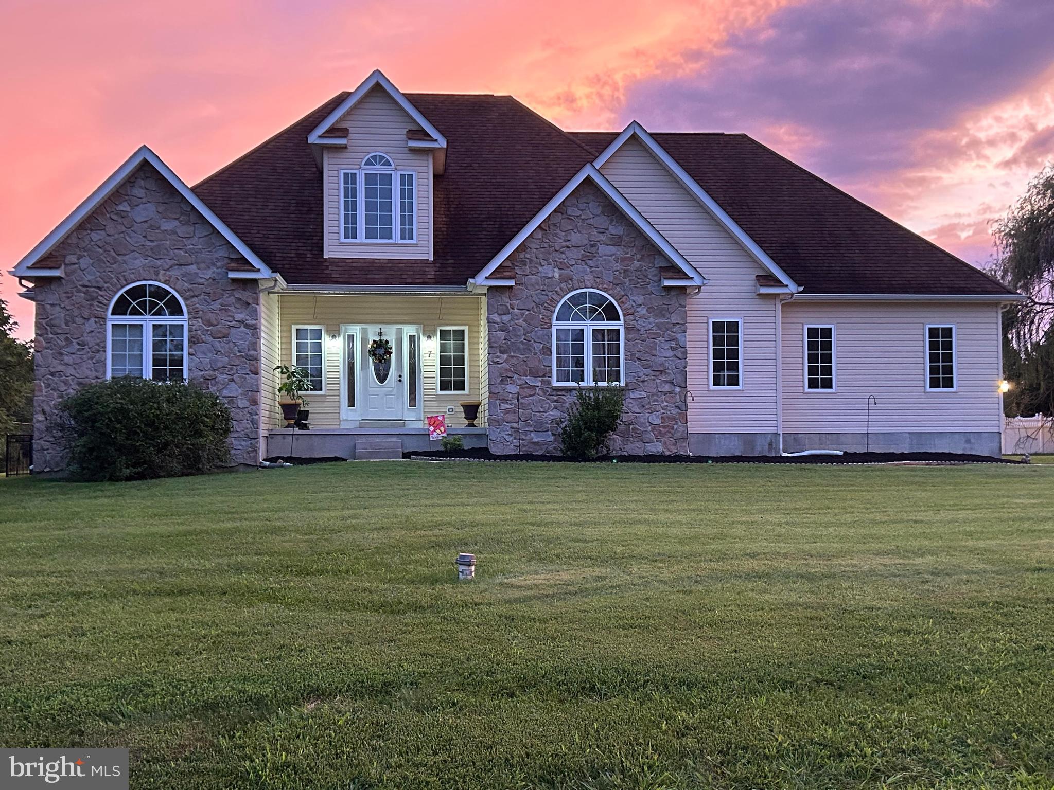 BOHEMIA ESTATES - Residential