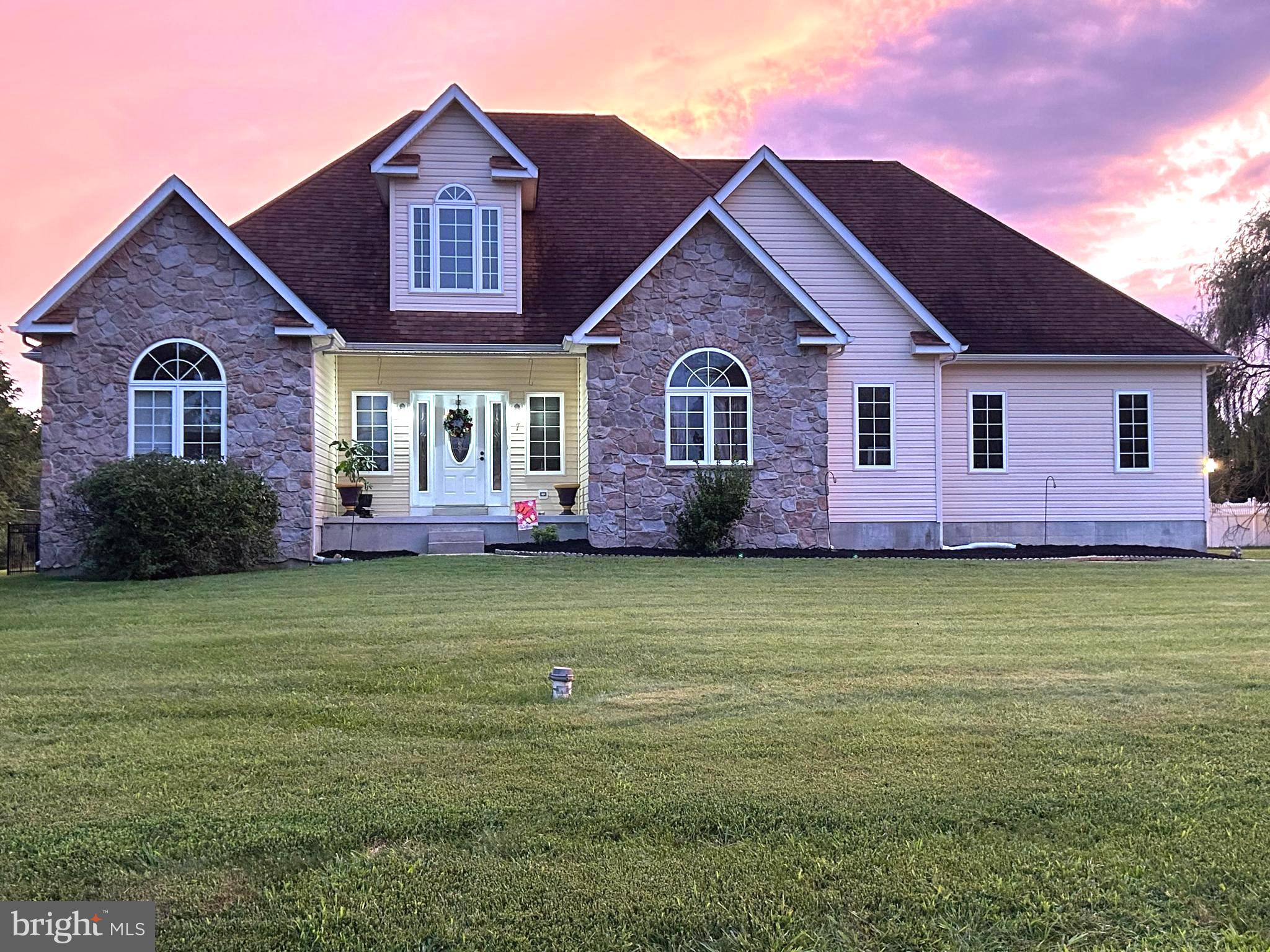 BOHEMIA ESTATES - Residential