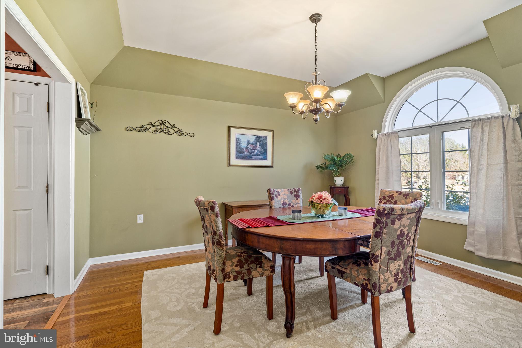 BOHEMIA ESTATES - Residential