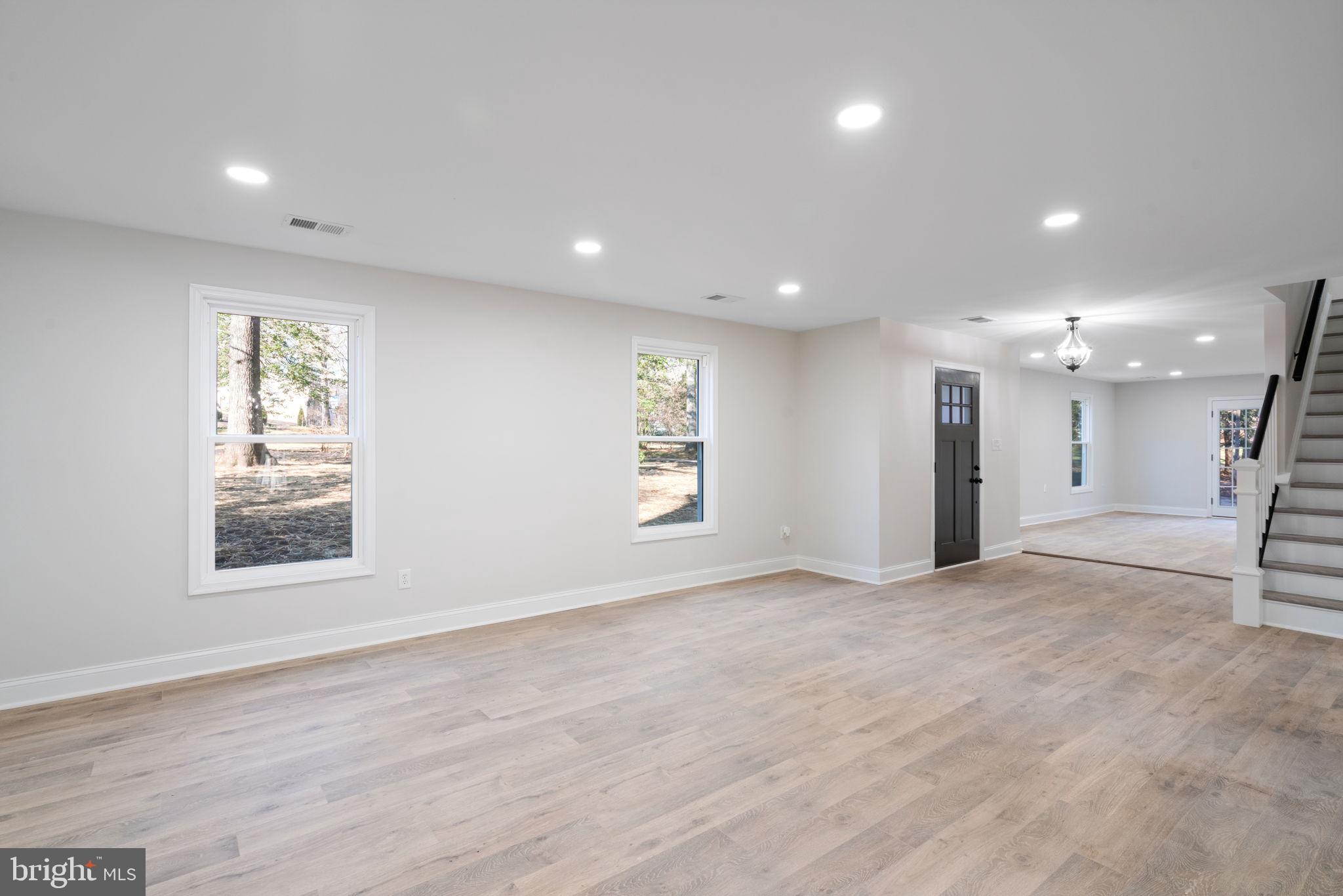 OAK HILL EST SUB - Residential