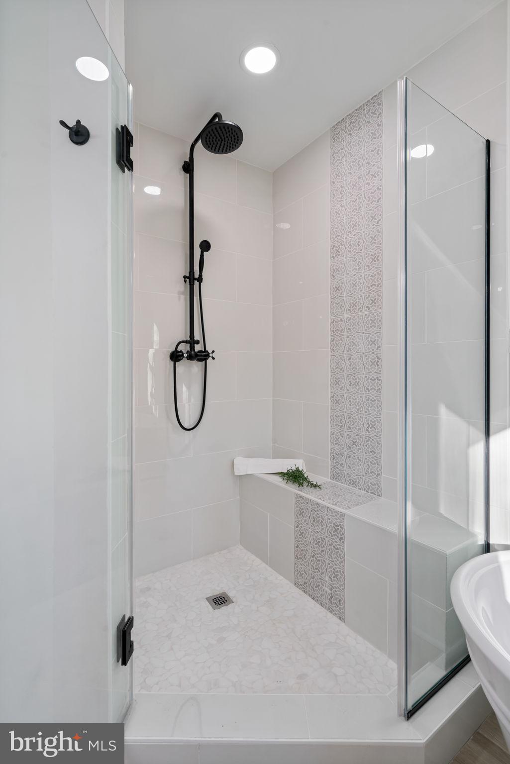 OAK HILL EST SUB - Residential